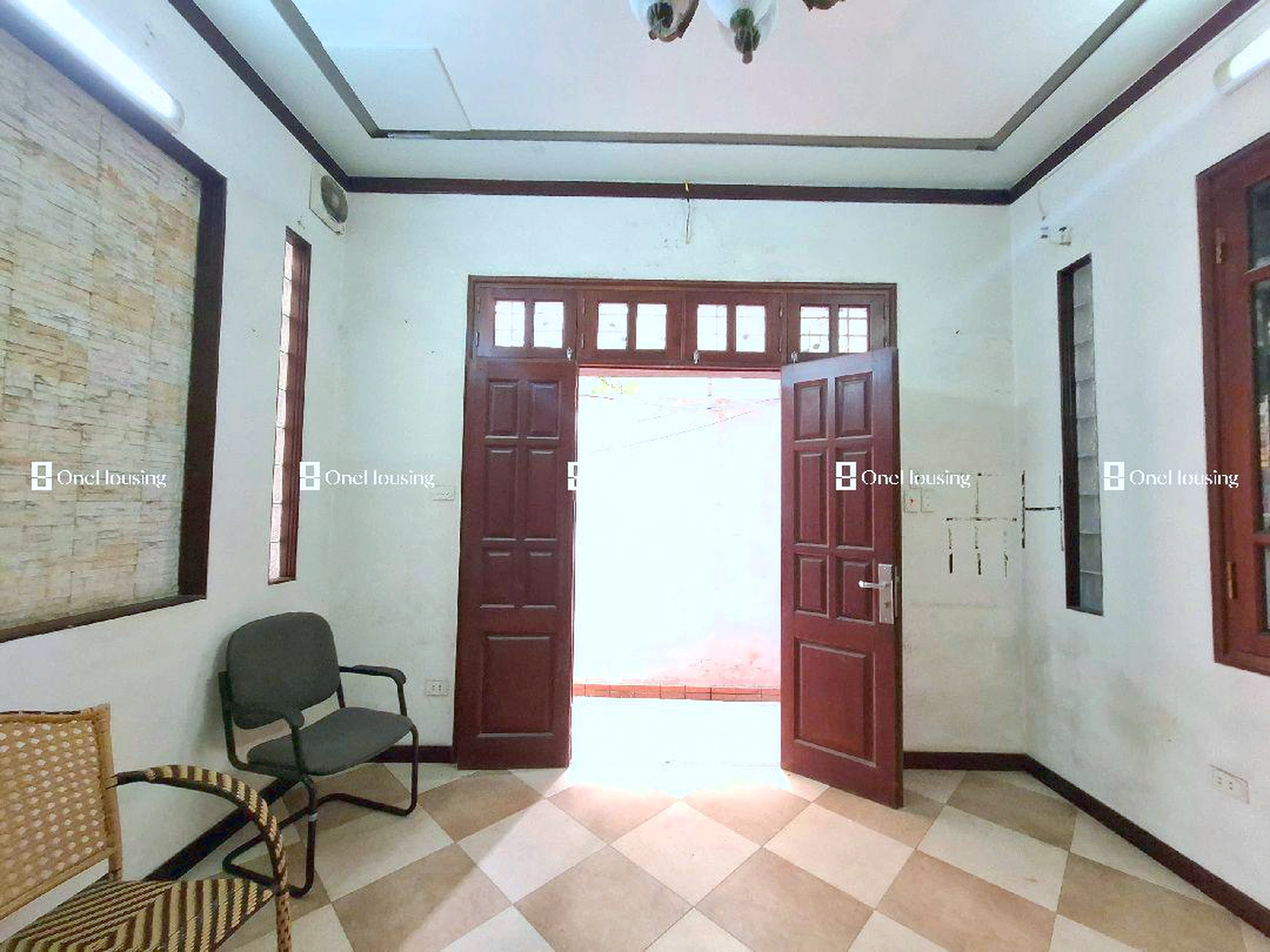 Nhà mặt ngõ cách La Thành 100m, P. Giảng Võ, Q. Ba Đình, TP. Hà Nội