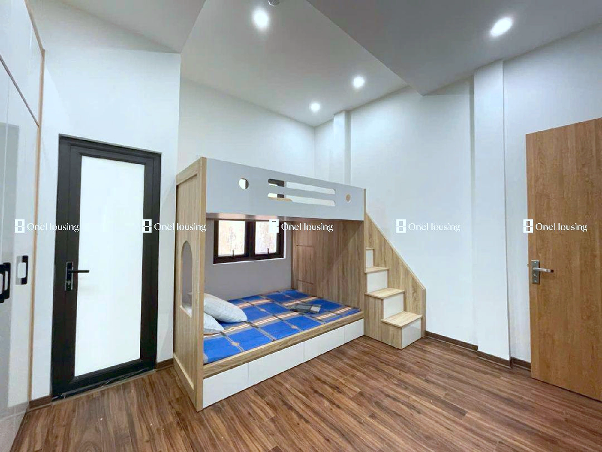 Nhà mặt ngõ cách Đường Láng 70m, P. Láng Hạ, Q. Đống Đa, TP. Hà Nội