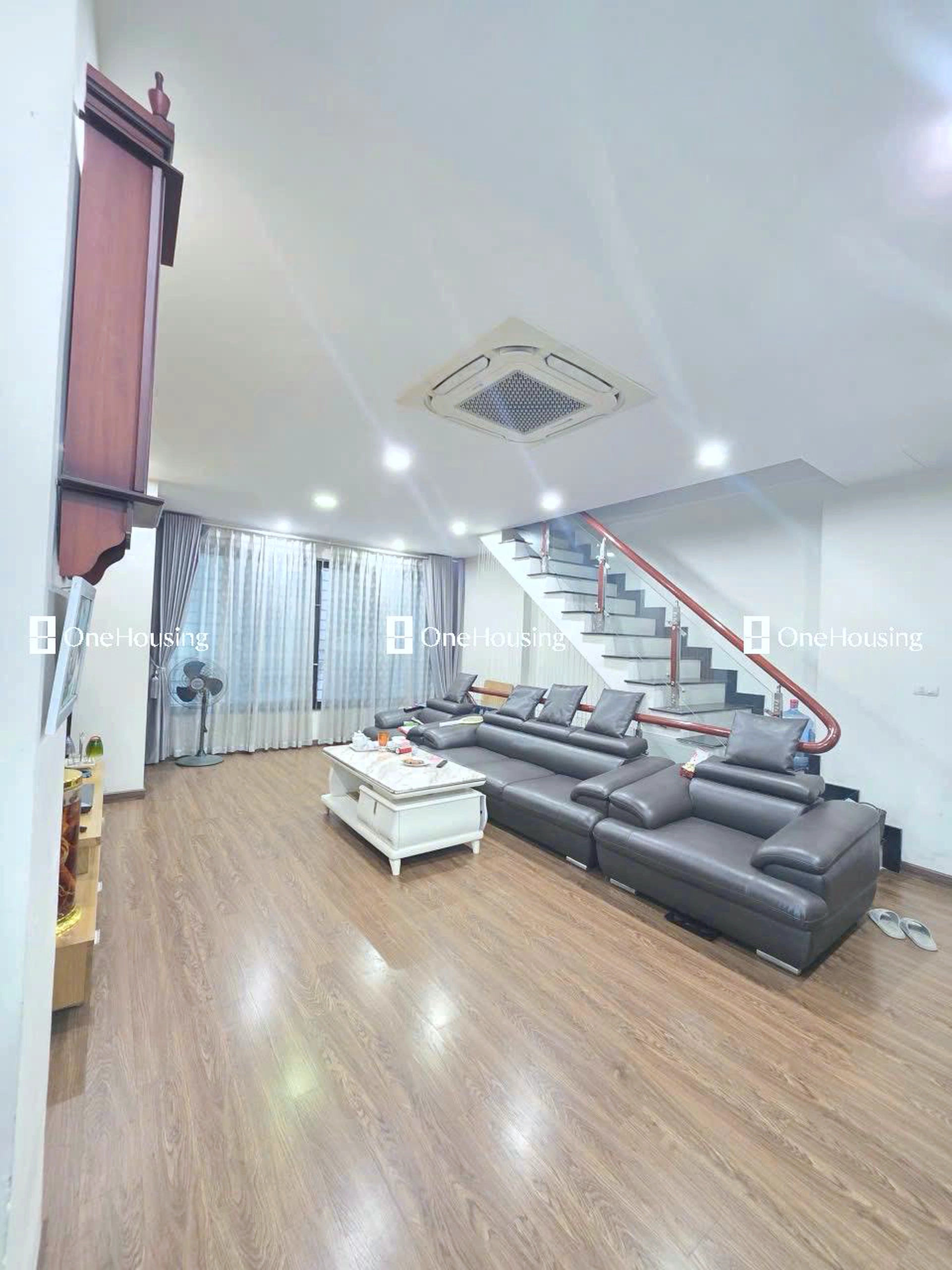 Nhà mặt ngõ cách Phạm Văn Đồng 15m, P. Dịch Vọng Hậu, Q. Cầu Giấy, TP. Hà Nội