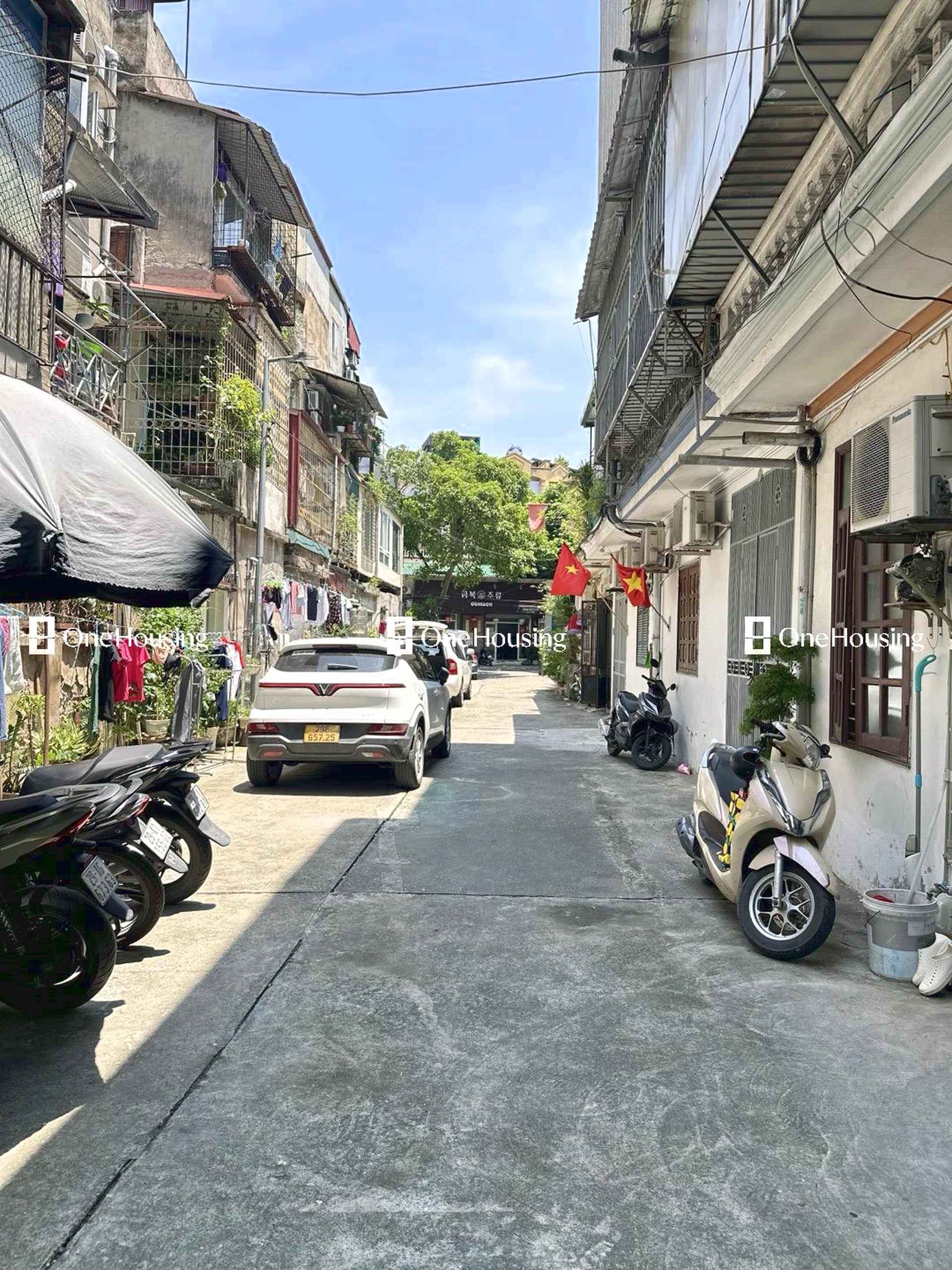 Nhà mặt ngõ cách Nguyễn Văn Cừ 50m, P. Gia Thụy, Q. Long Biên, TP. Hà Nội