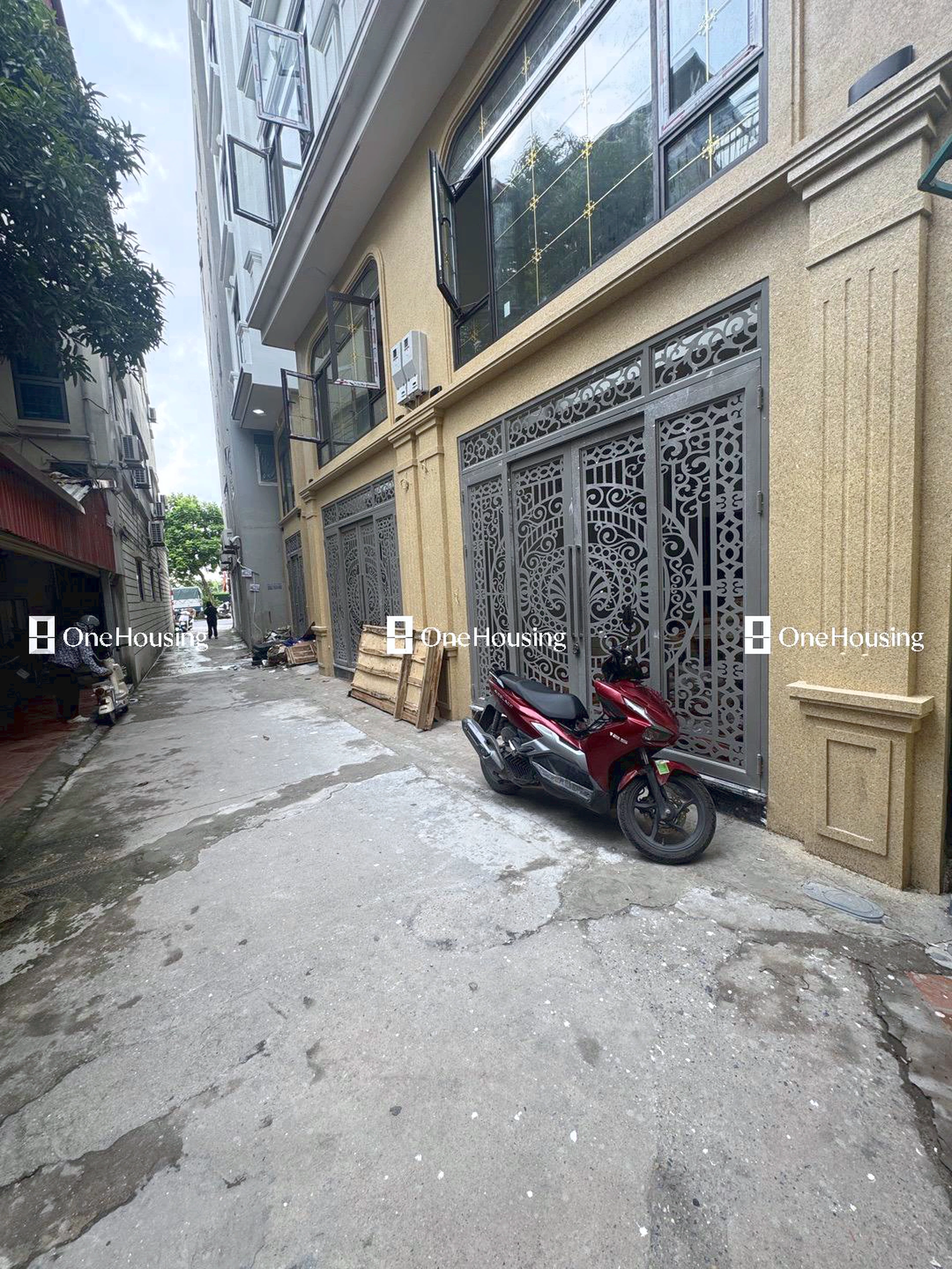 Nhà mặt ngõ cách Thạch Bàn 18m, P. Thạch Bàn, Q. Long Biên, TP. Hà Nội