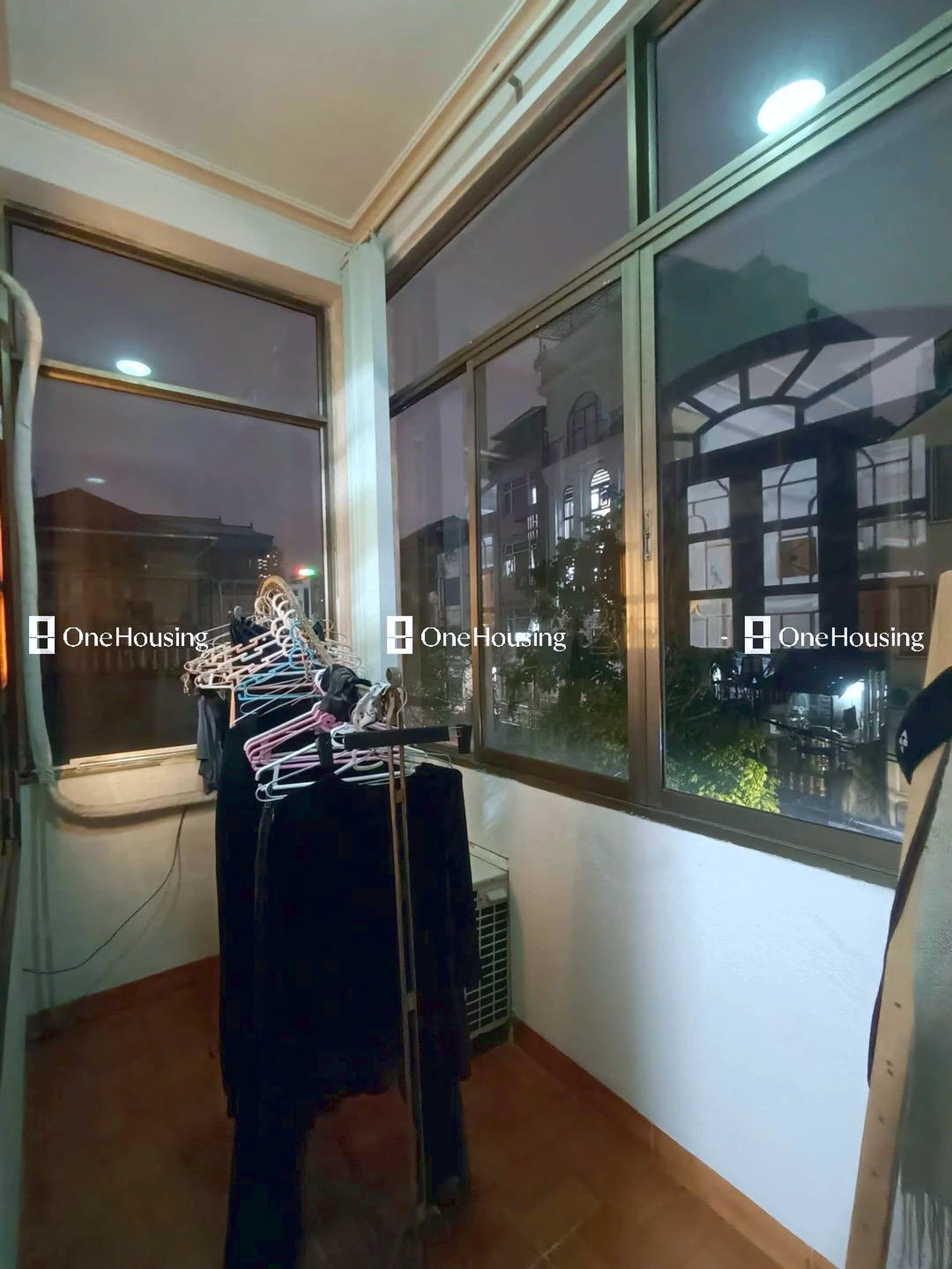 Nhà mặt phố Vương Thừa Vũ, P. Khương Trung, Q. Thanh Xuân, TP. Hà Nội