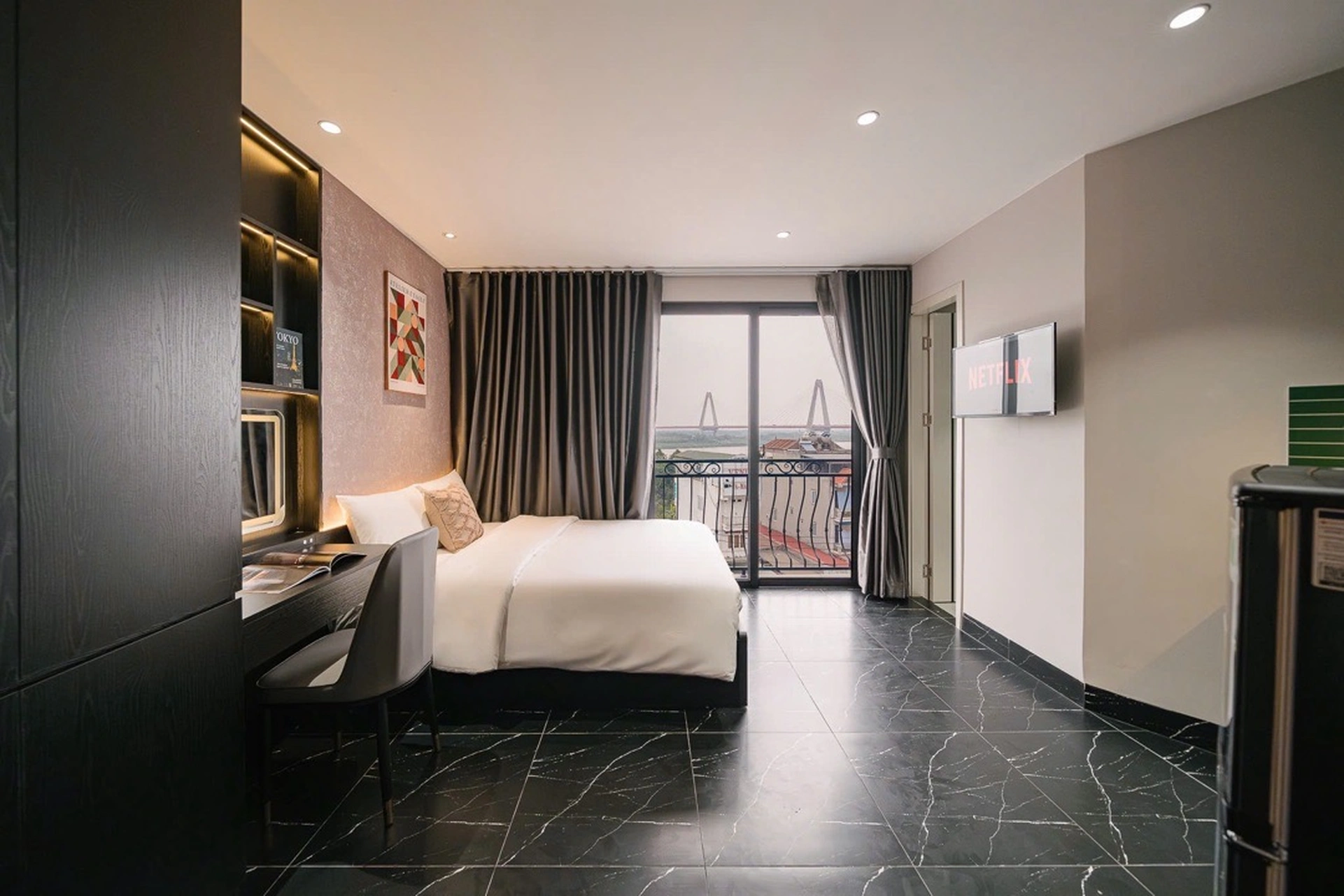 Nhà mặt phố An Dương Vương (đường gom chân đê), P. Phú Thượng, Q. Tây Hồ, TP. Hà Nội