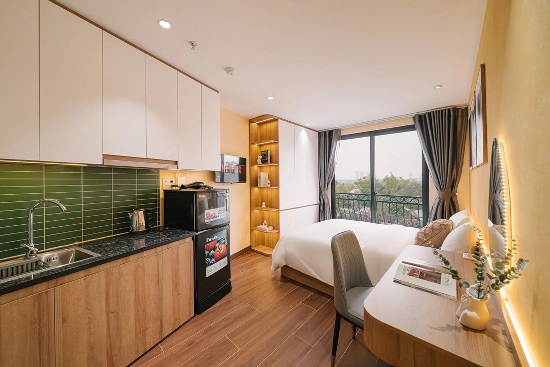 Nhà mặt phố An Dương Vương (đường gom chân đê), P. Phú Thượng, Q. Tây Hồ, TP. Hà Nội