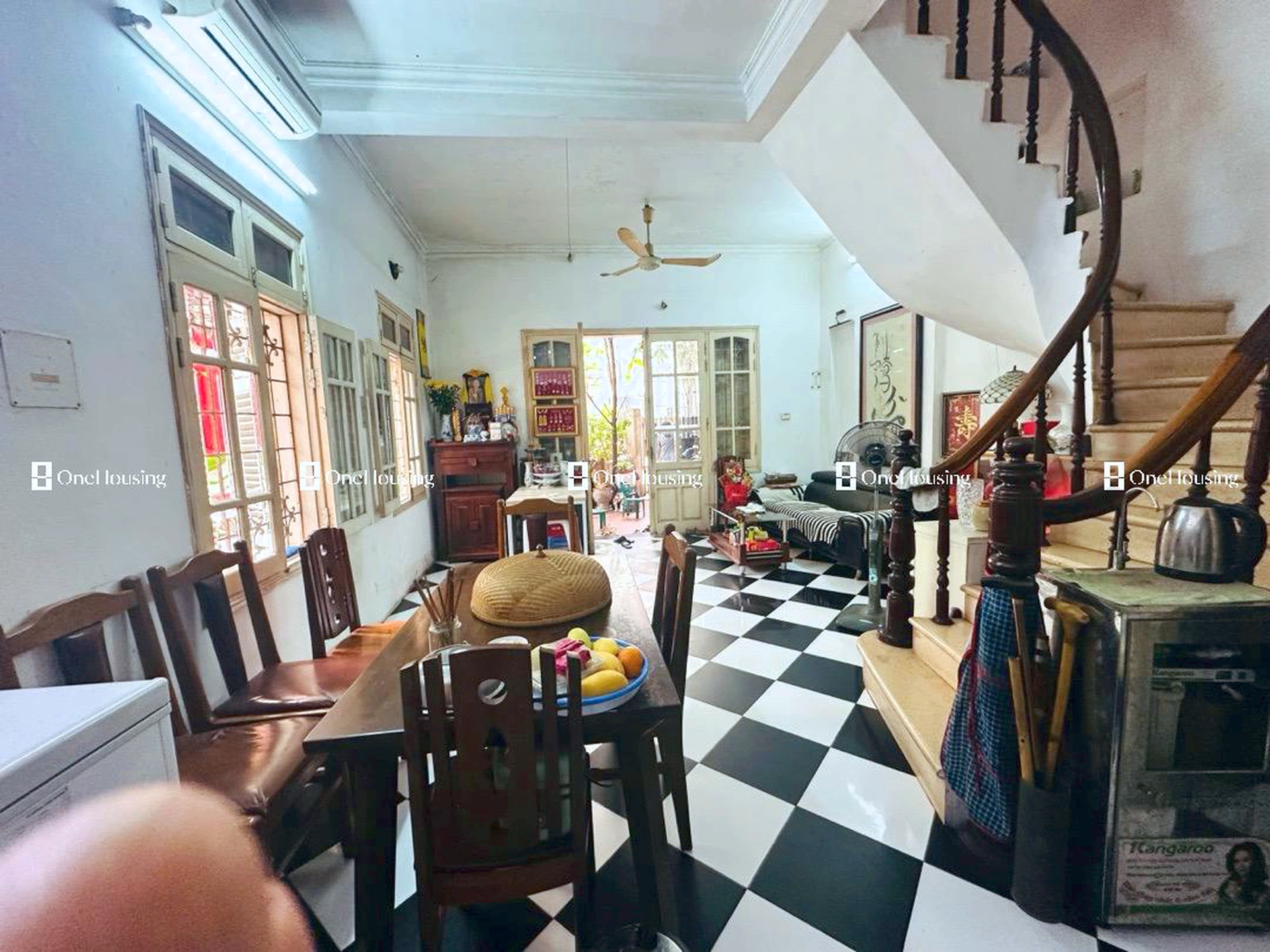 Nhà mặt ngõ cách Lý Nam Đế 15m, P. Hàng Mã, Q. Hoàn Kiếm, TP. Hà Nội