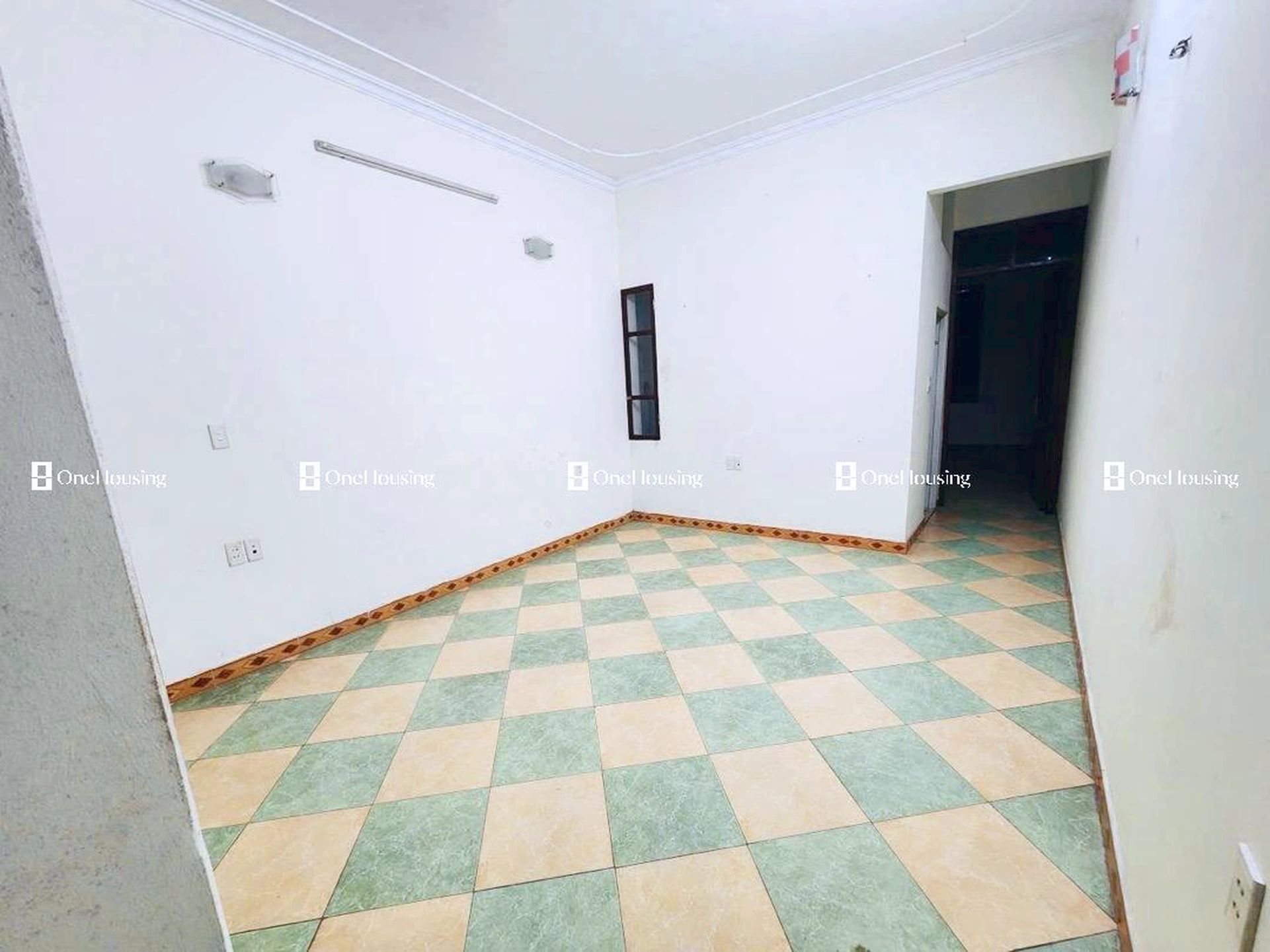 Nhà mặt phố Nguyễn Đức Thuận, P. Thạch Bàn, Q. Long Biên, TP. Hà Nội