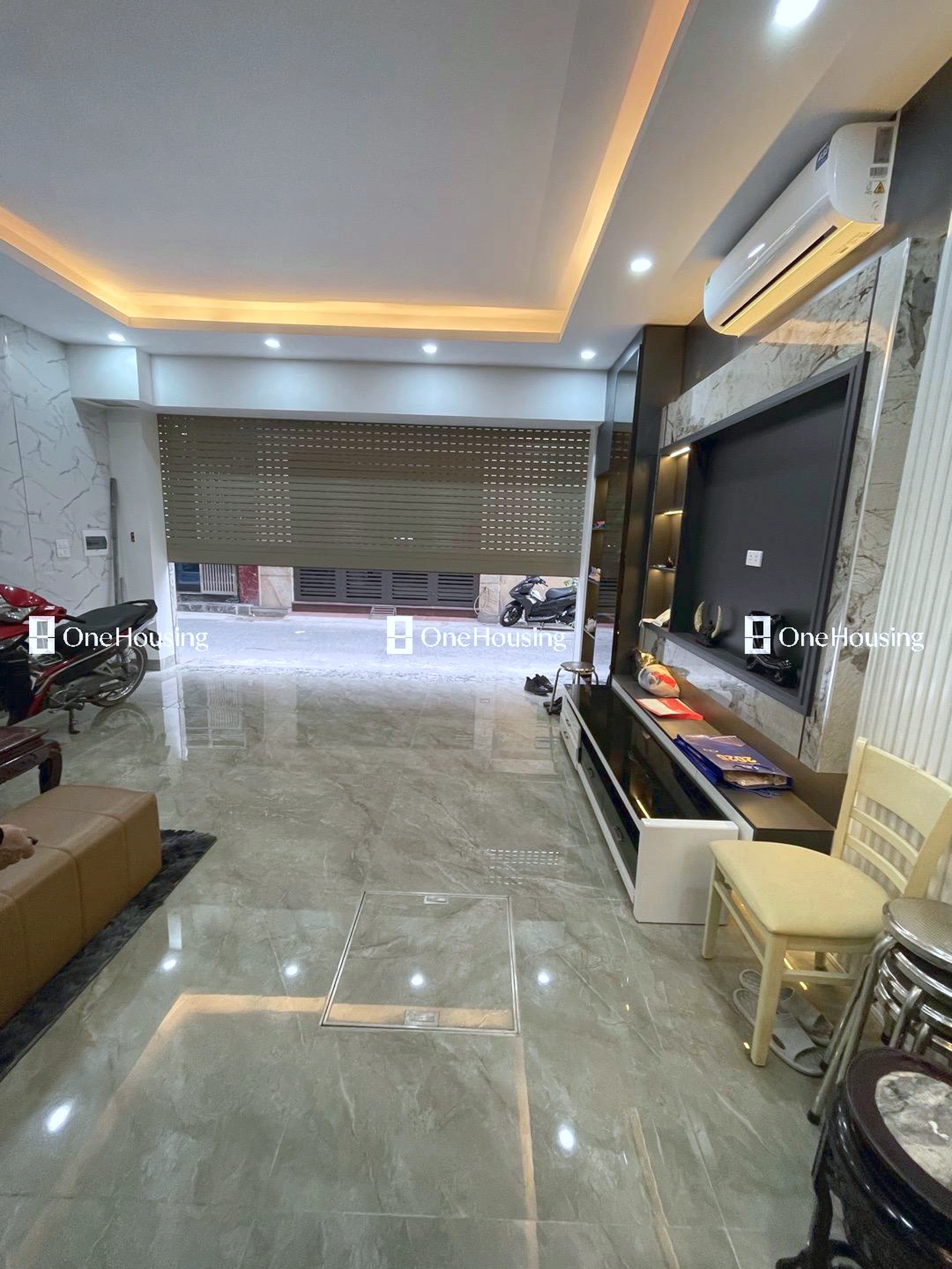 Nhà mặt ngõ cách Khu Tập Thể 918 10m, P. Long Biên, Q. Long Biên, TP. Hà Nội