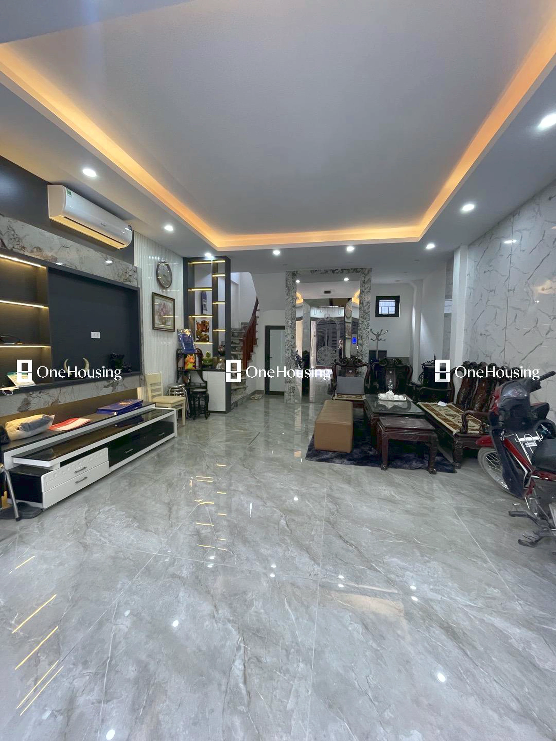 Nhà mặt ngõ cách Khu Tập Thể 918 10m, P. Long Biên, Q. Long Biên, TP. Hà Nội