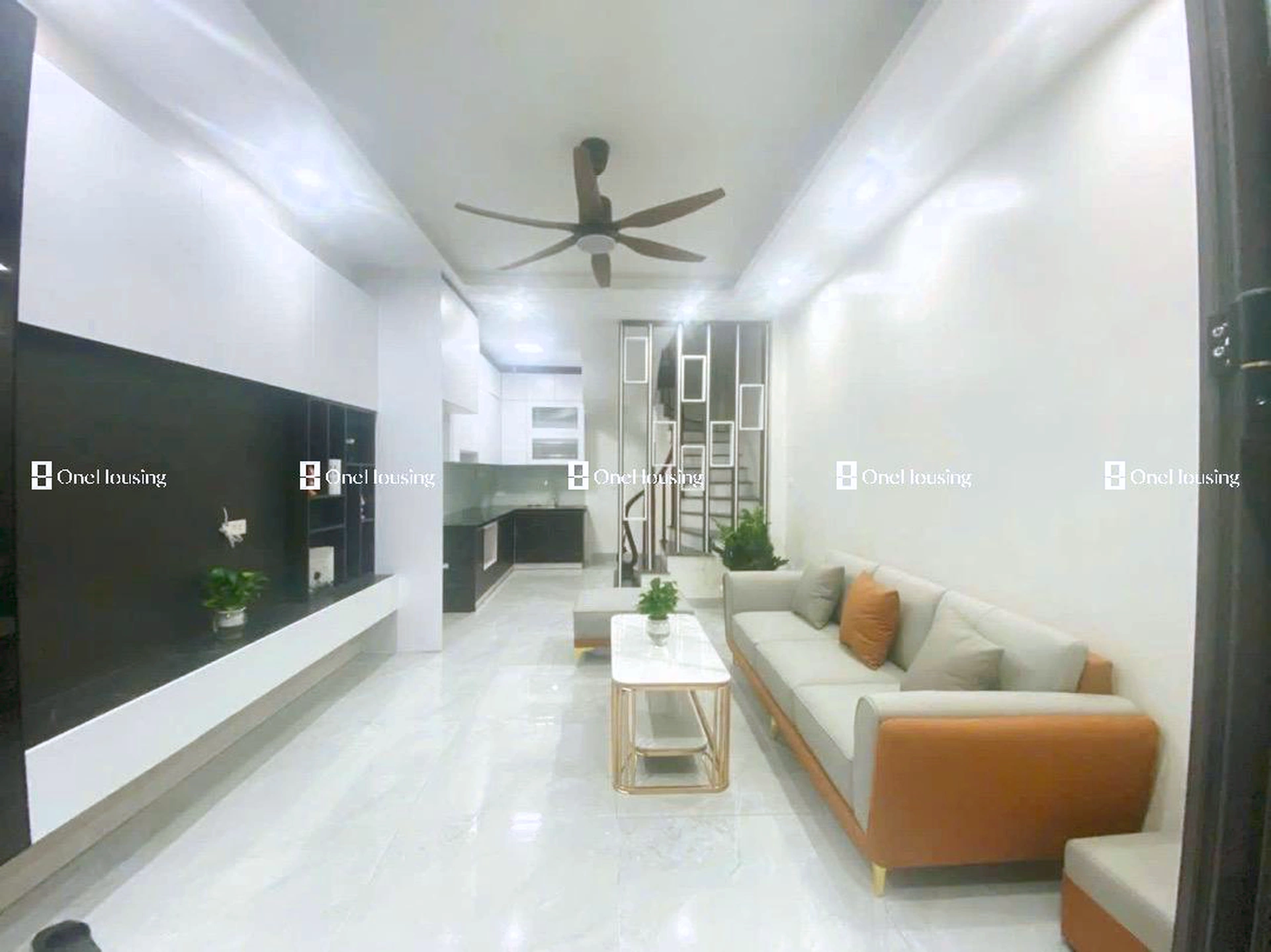 Nhà mặt ngõ cách Nguyễn Văn Viên 100m, P. Vĩnh Tuy, Q. Hai Bà Trưng, TP. Hà Nội