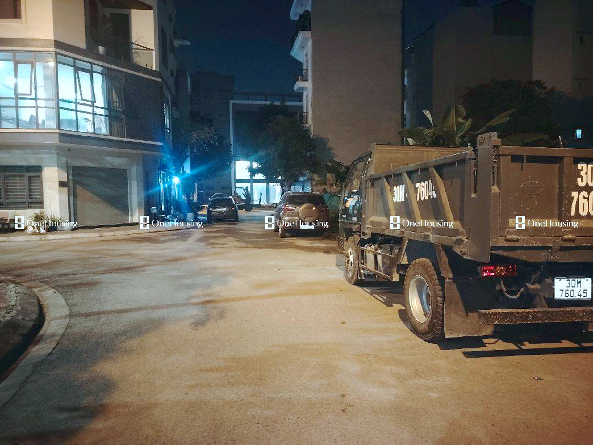 Đất nền cách Nguyễn Khắc Viện 30m, P. Việt Hưng, Q. Long Biên, TP. Hà Nội