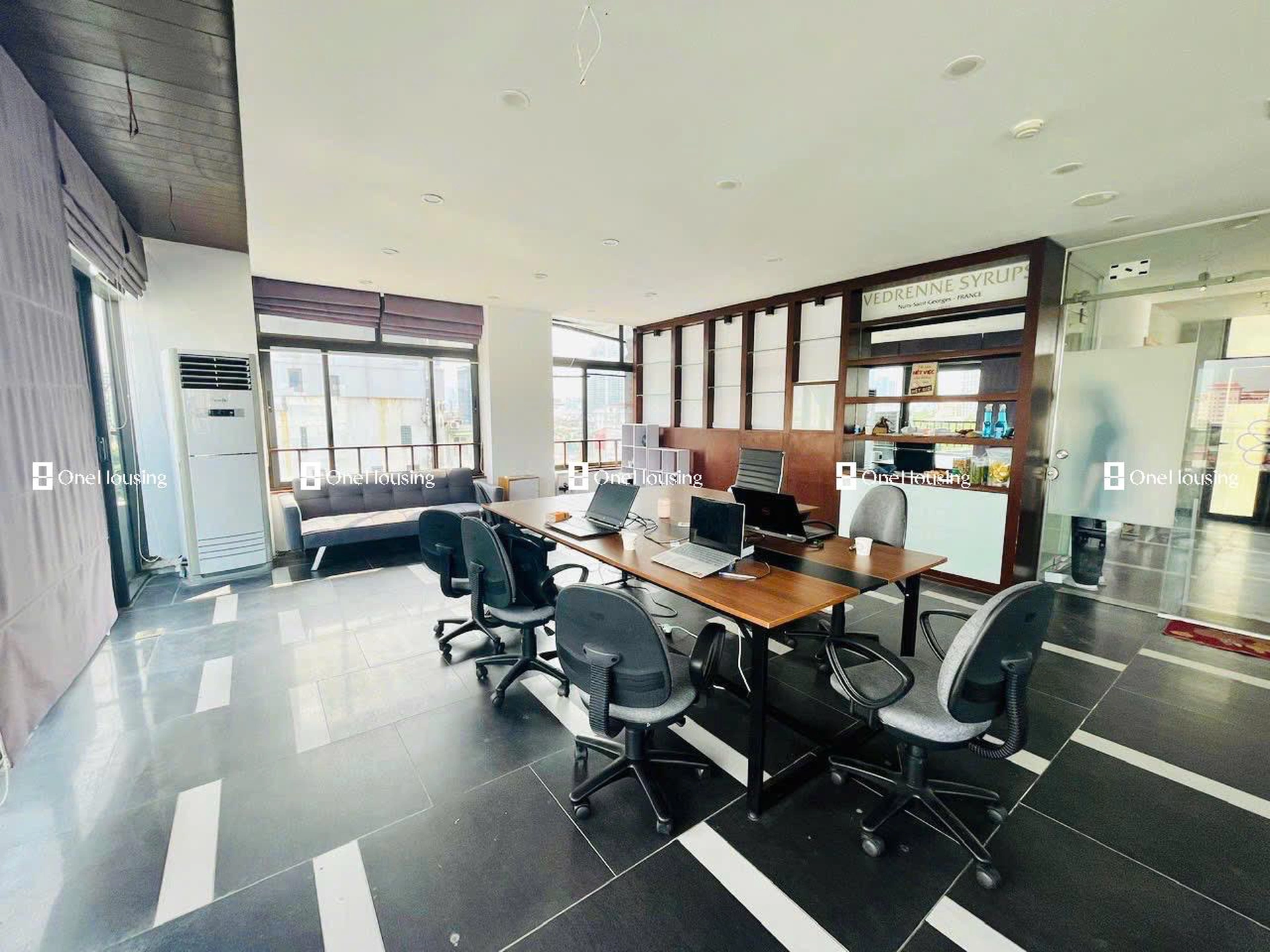 Nhà mặt phố Trần Tử Bình, P. Nghĩa Tân, Q. Cầu Giấy, TP. Hà Nội