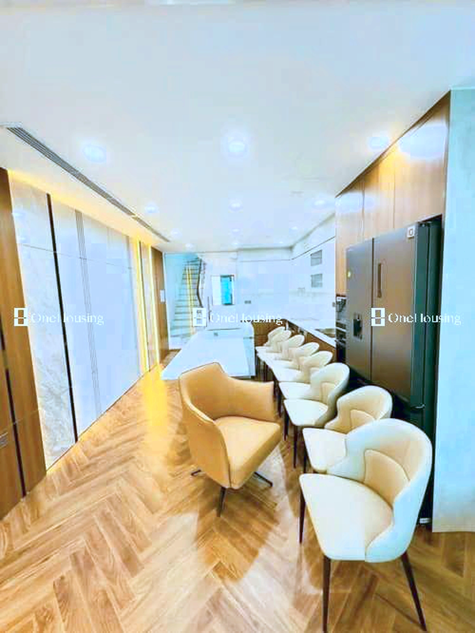 Nhà mặt phố Nguyễn Văn Cừ, P. Bồ Đề, Q. Long Biên, TP. Hà Nội