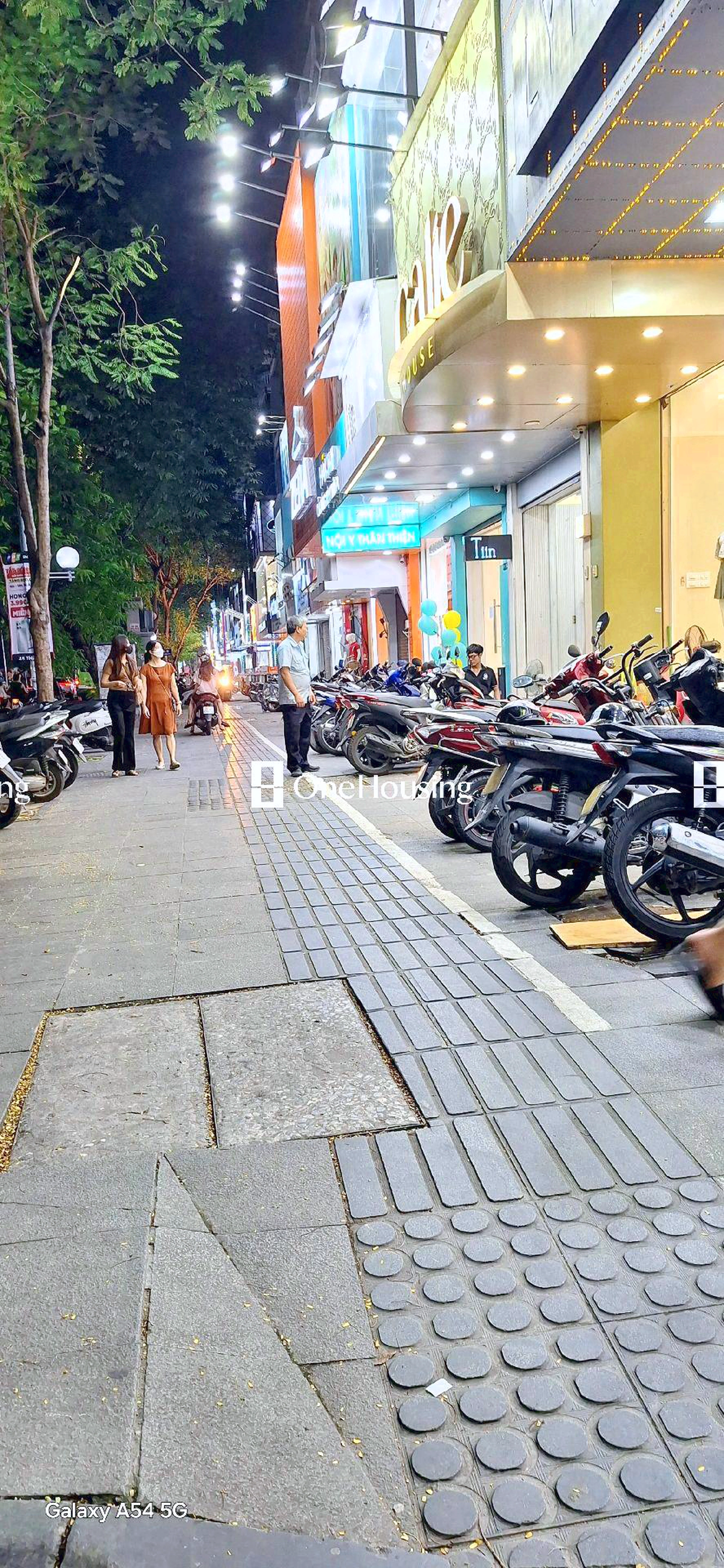 Nhà mặt phố Chùa Bộc, P. Trung Liệt, Q. Đống Đa, TP. Hà Nội