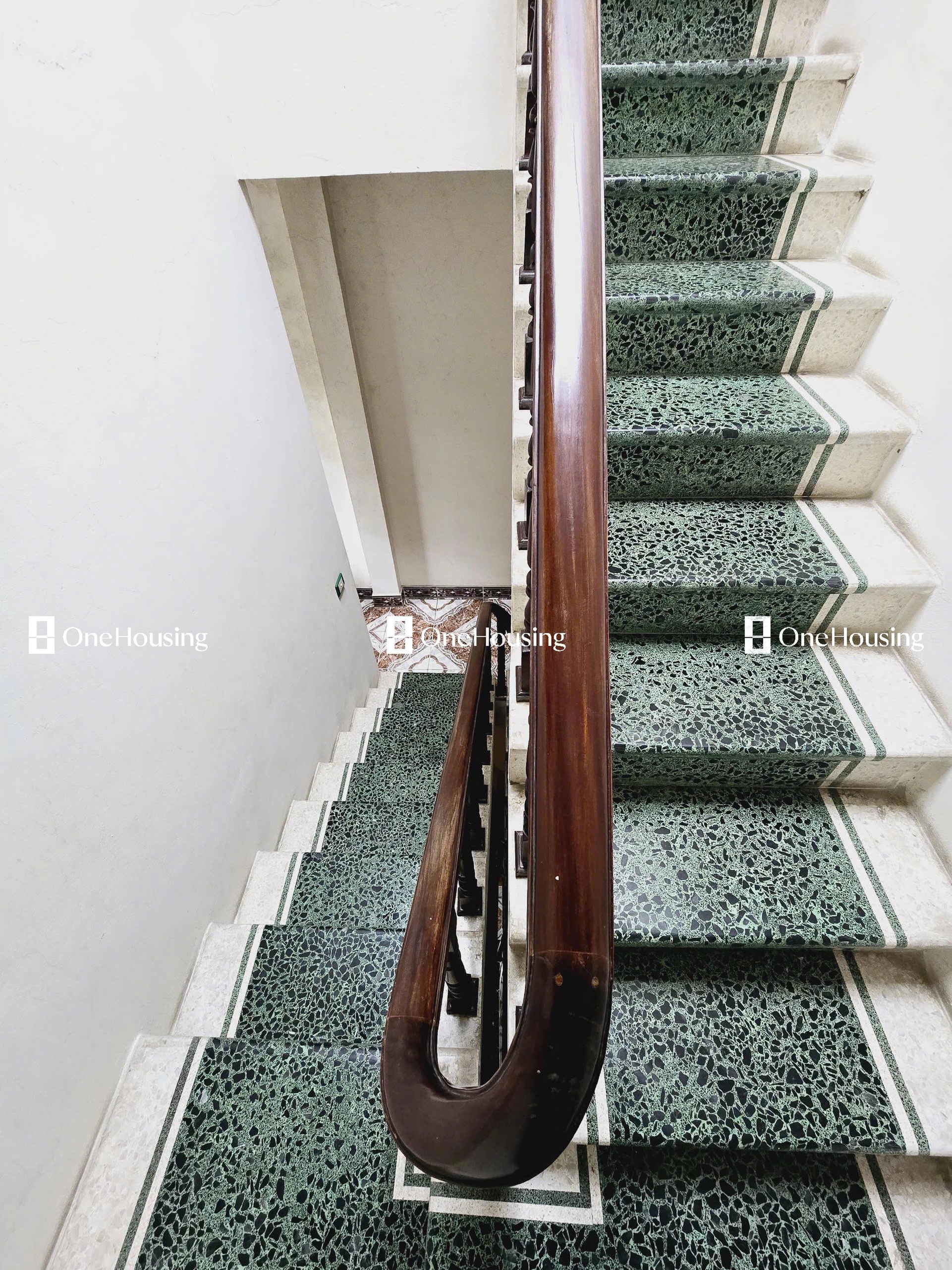 Nhà mặt ngõ cách Giang Văn Minh 100m, P. Đội Cấn, Q. Ba Đình, TP. Hà Nội