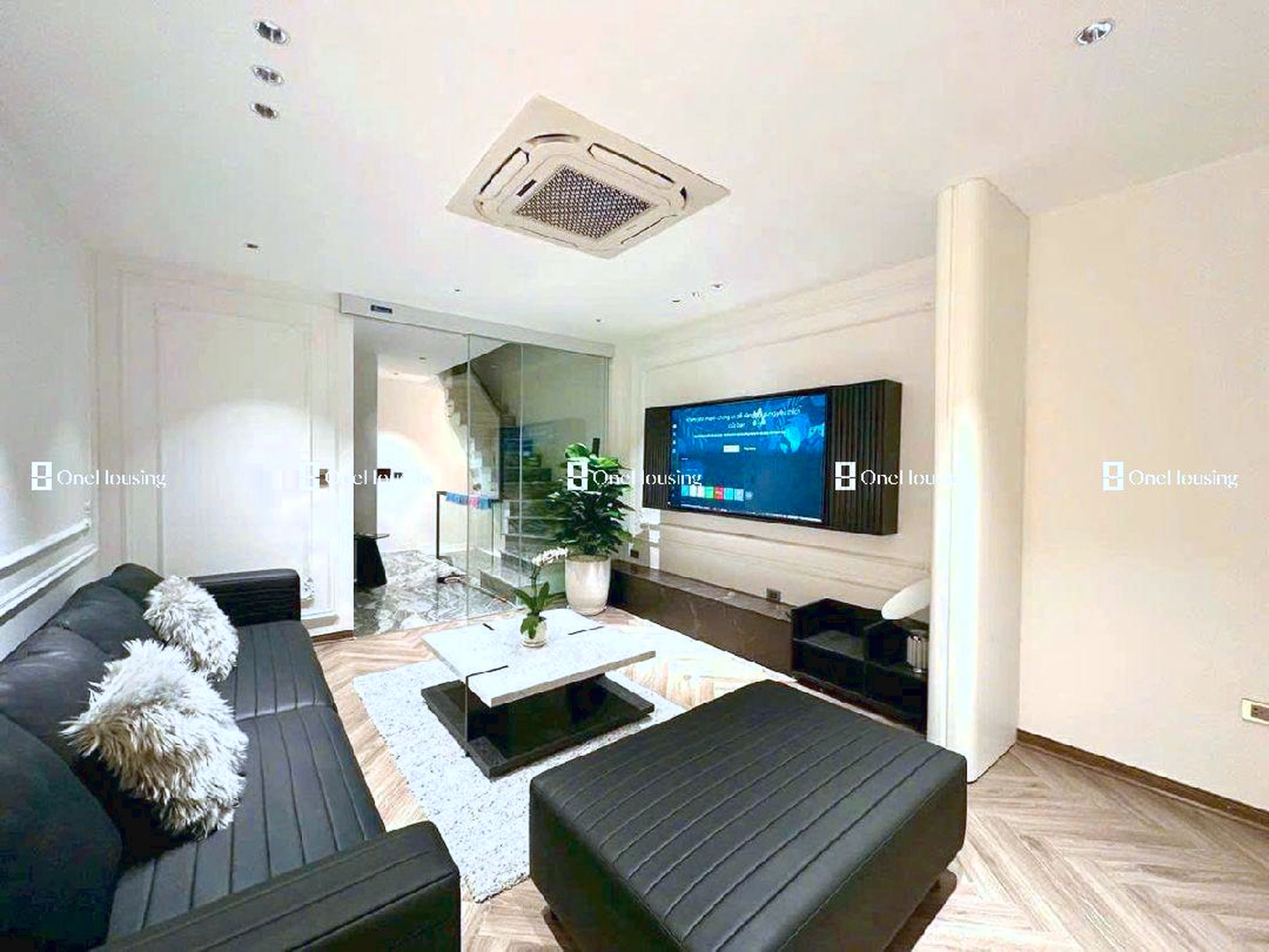 Nhà mặt ngõ cách Phố Trạm 100m, P. Long Biên, Q. Long Biên, TP. Hà Nội