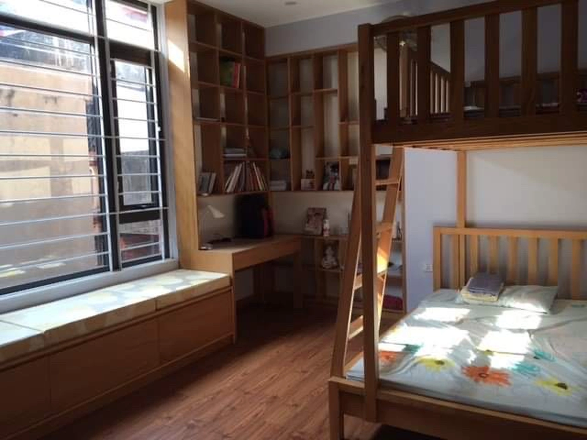 Nhà mặt ngõ cách Bạch Mai 50m, P. Thanh Nhàn, Q. Hai Bà Trưng, TP. Hà Nội