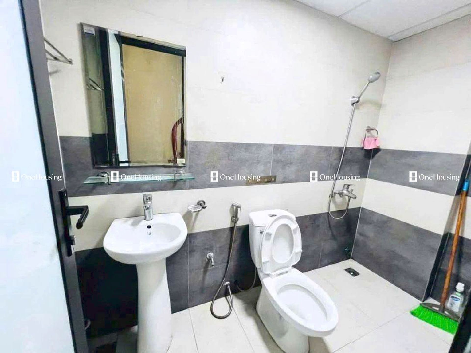 Nhà mặt ngõ cách Mỹ Đình 70m, P. Mỹ Đình 1, Q. Nam Từ Liêm, TP. Hà Nội