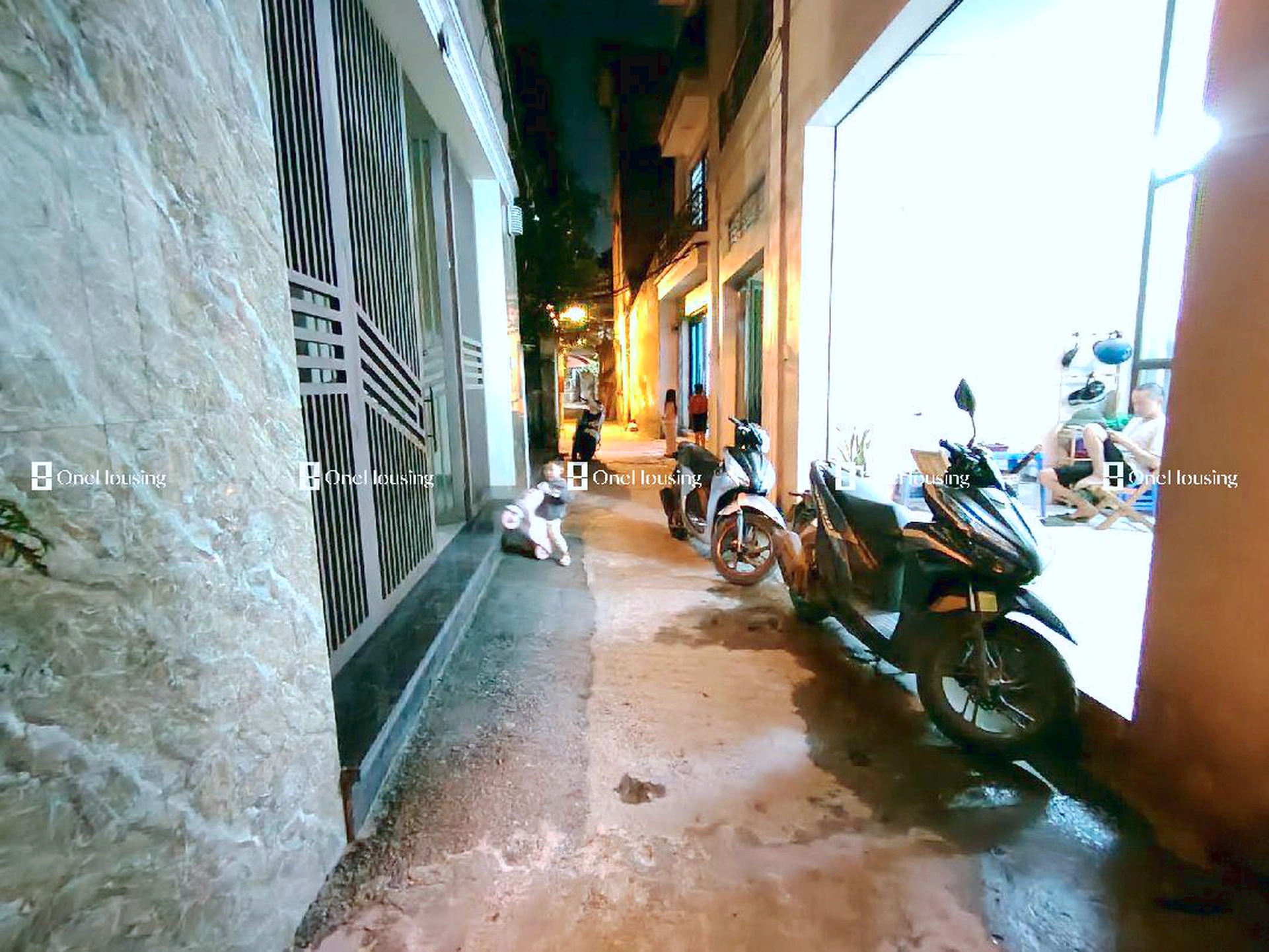 Nhà mặt ngõ cách Ngô Gia Tự 85m, P. Thượng Thanh, Q. Long Biên, TP. Hà Nội