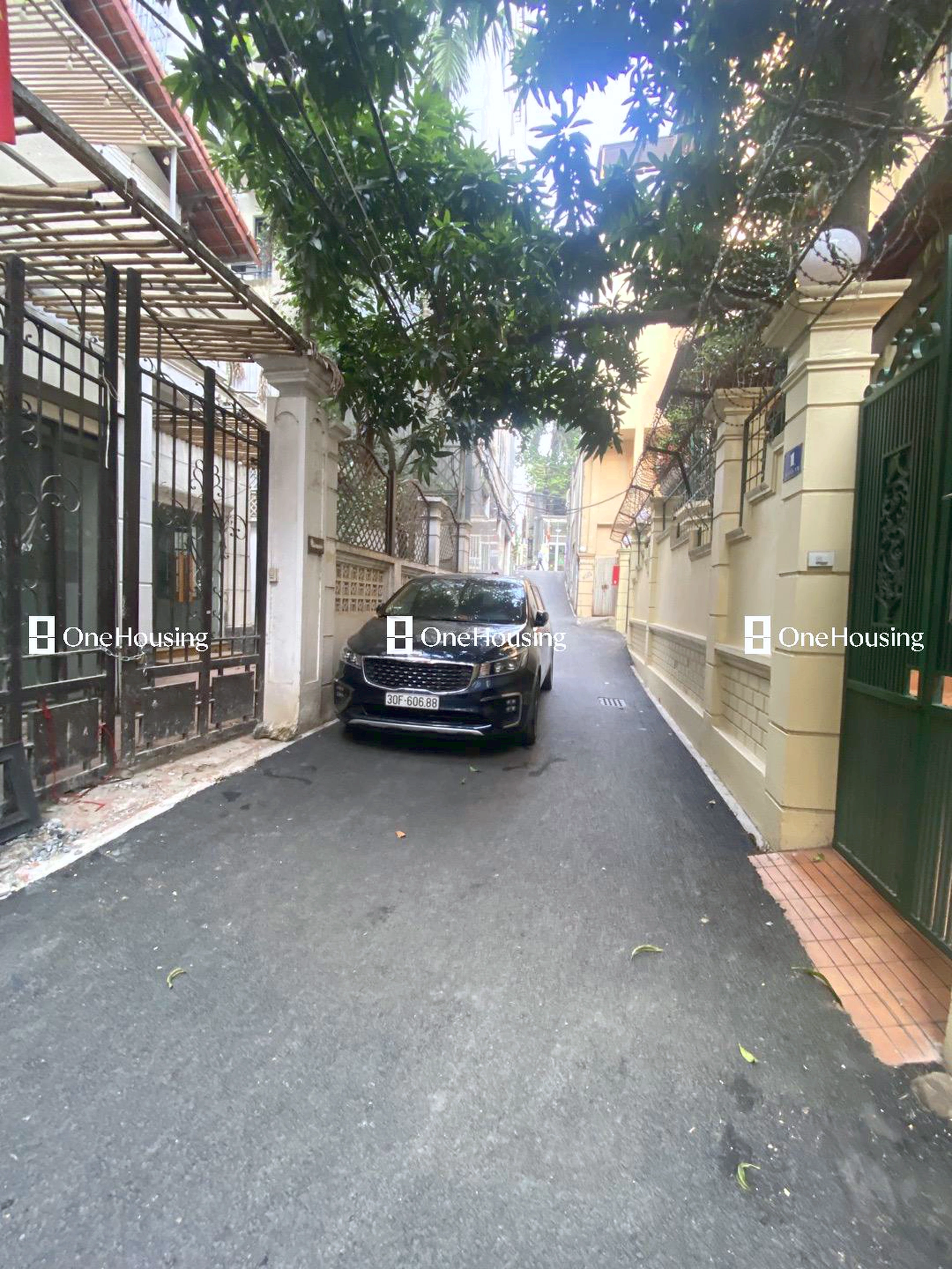 Nhà mặt ngõ cách Tô Ngọc Vân 30.77m, P. Quảng An, Q. Tây Hồ, TP. Hà Nội