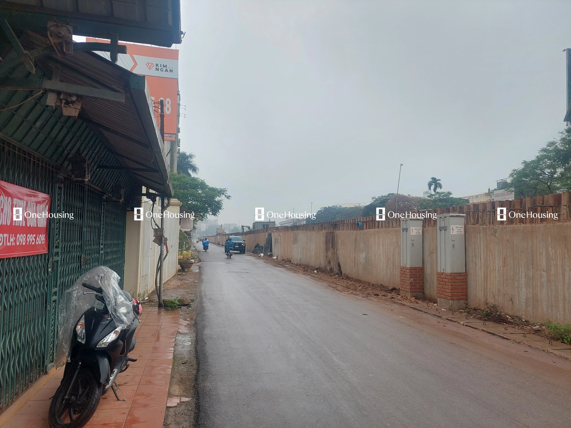 Nhà mặt phố Âu Cơ (đường gom chân đê), P. Quảng An, Q. Tây Hồ, TP. Hà Nội