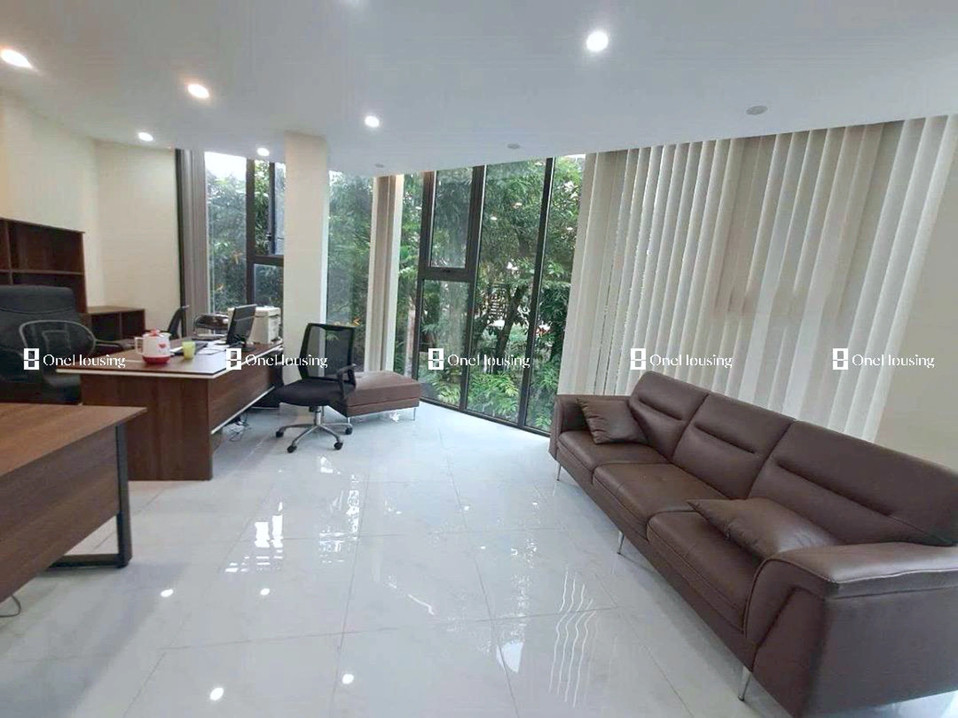 Nhà mặt phố Hoàng Công Chất, P. Phú Diễn, Q. Bắc Từ Liêm, TP. Hà Nội