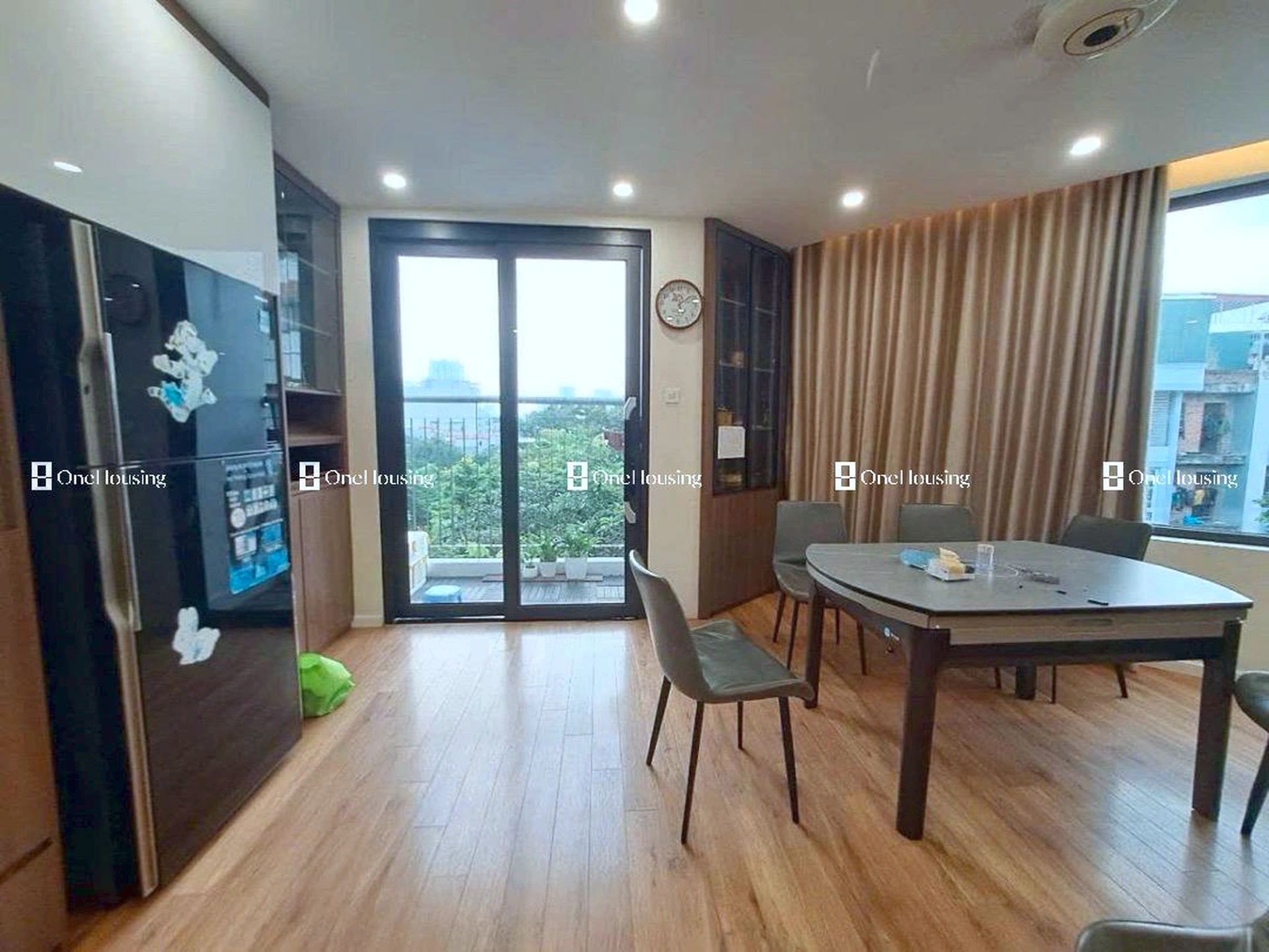 Nhà mặt phố Hoàng Công Chất, P. Phú Diễn, Q. Bắc Từ Liêm, TP. Hà Nội