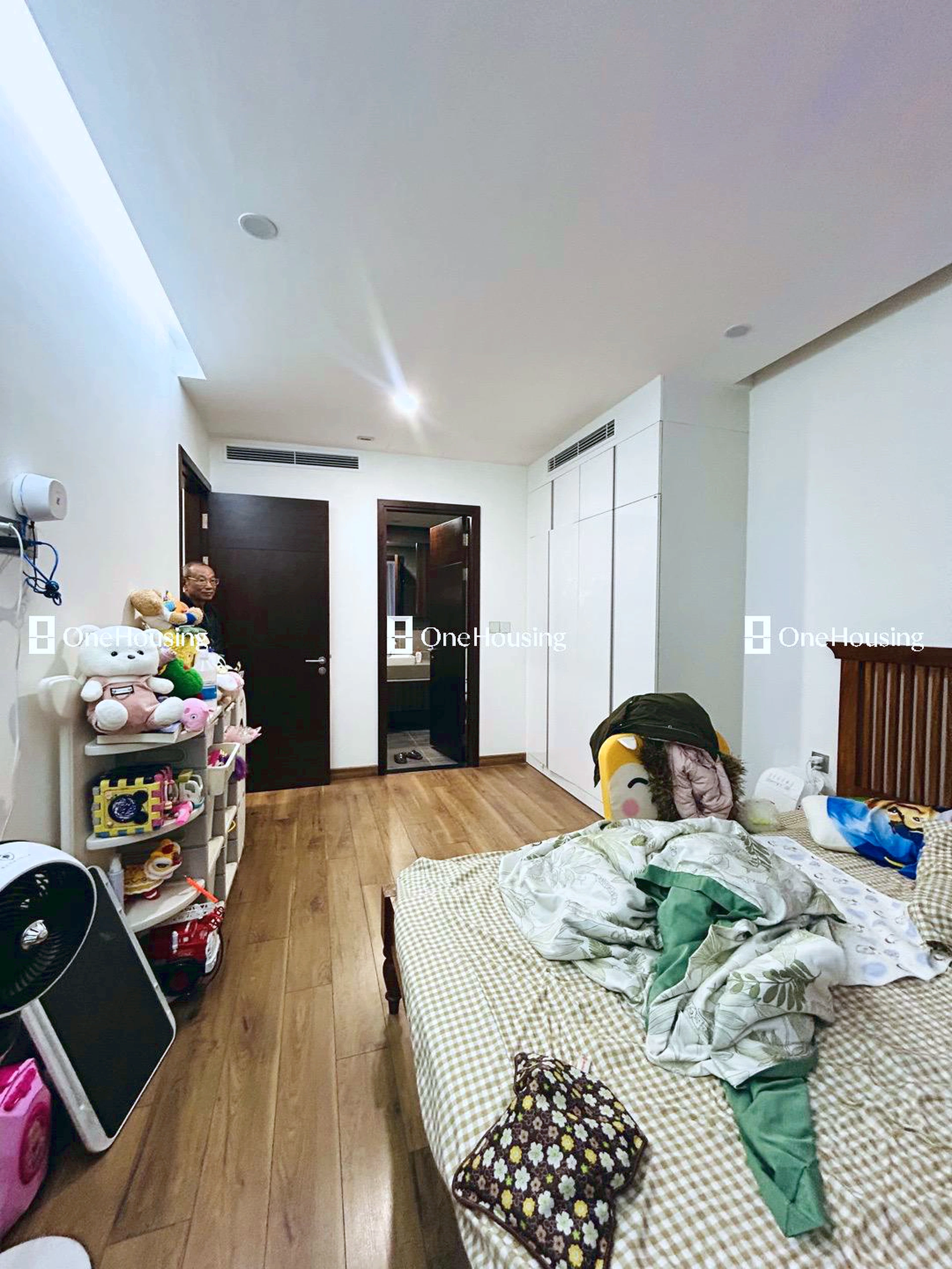 Nhà mặt phố Nguyễn Văn Huyên, P. Xuân La, Q. Tây Hồ, TP. Hà Nội