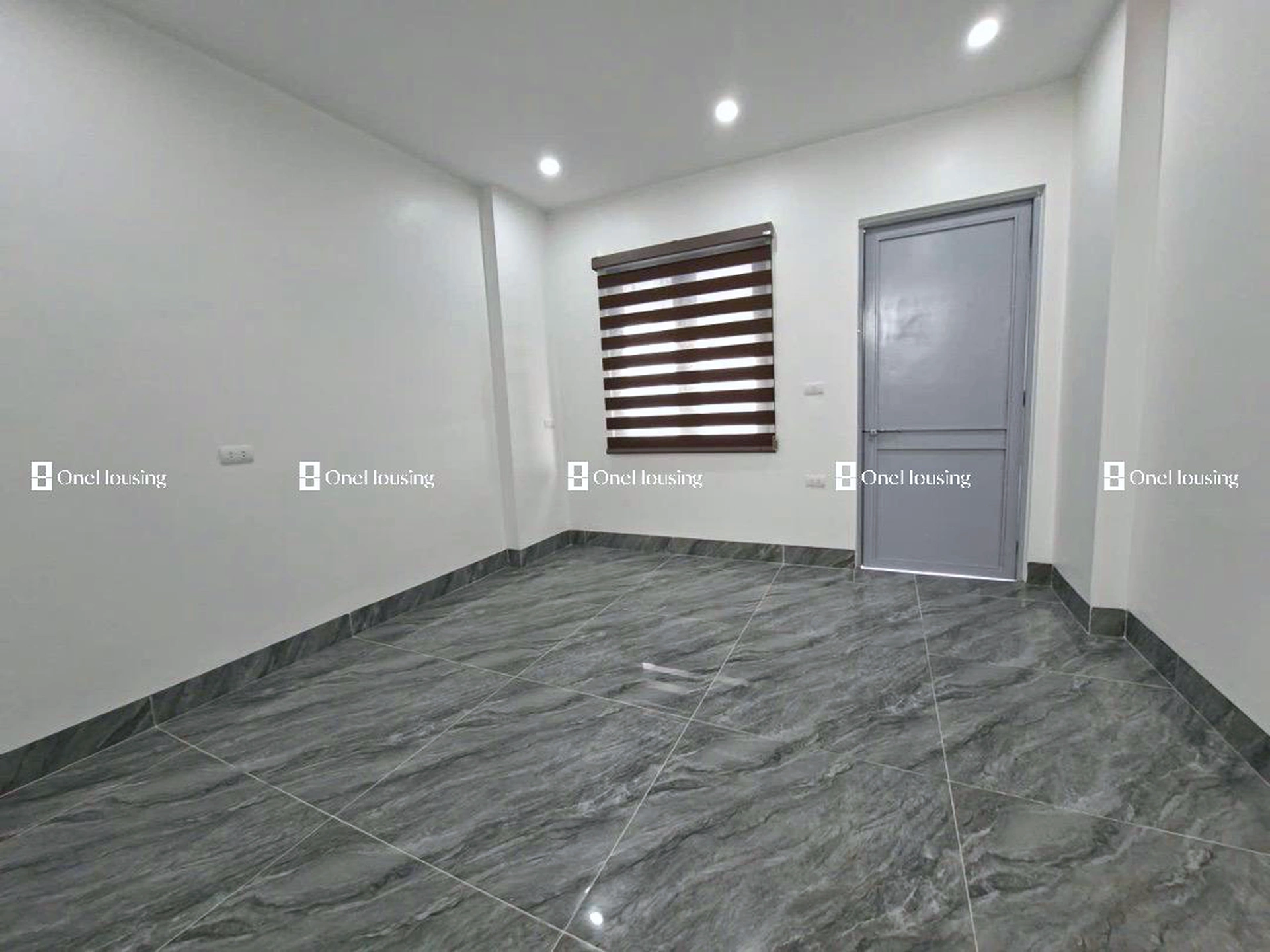 Nhà mặt ngõ cách Ngô Gia Tự 50m, P. Việt Hưng, Q. Long Biên, TP. Hà Nội