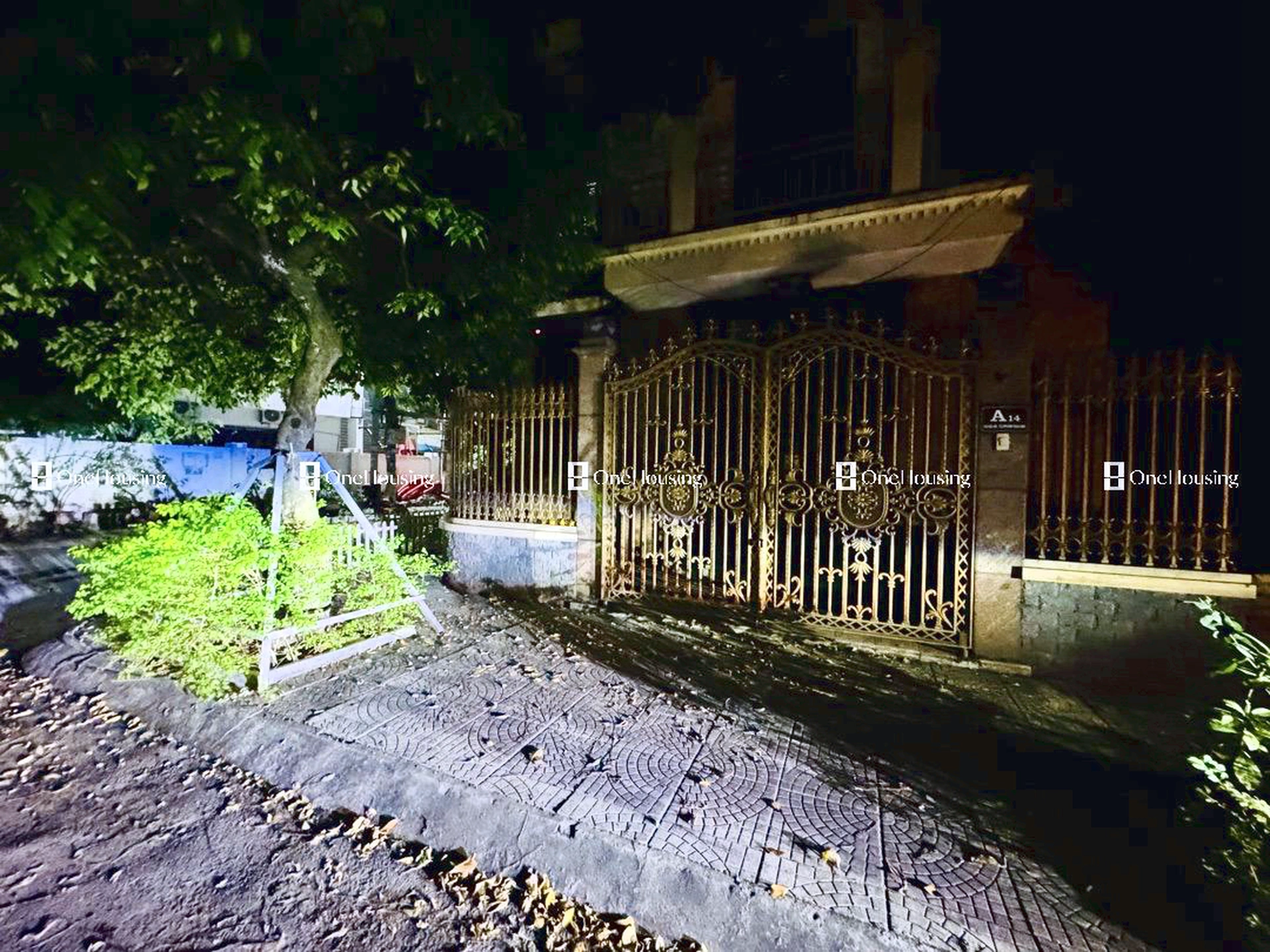 Nhà mặt ngõ cách Bát Khối (Mặt đê sông Hồng) 20m, P. Thạch Bàn, Q. Long Biên, TP. Hà Nội