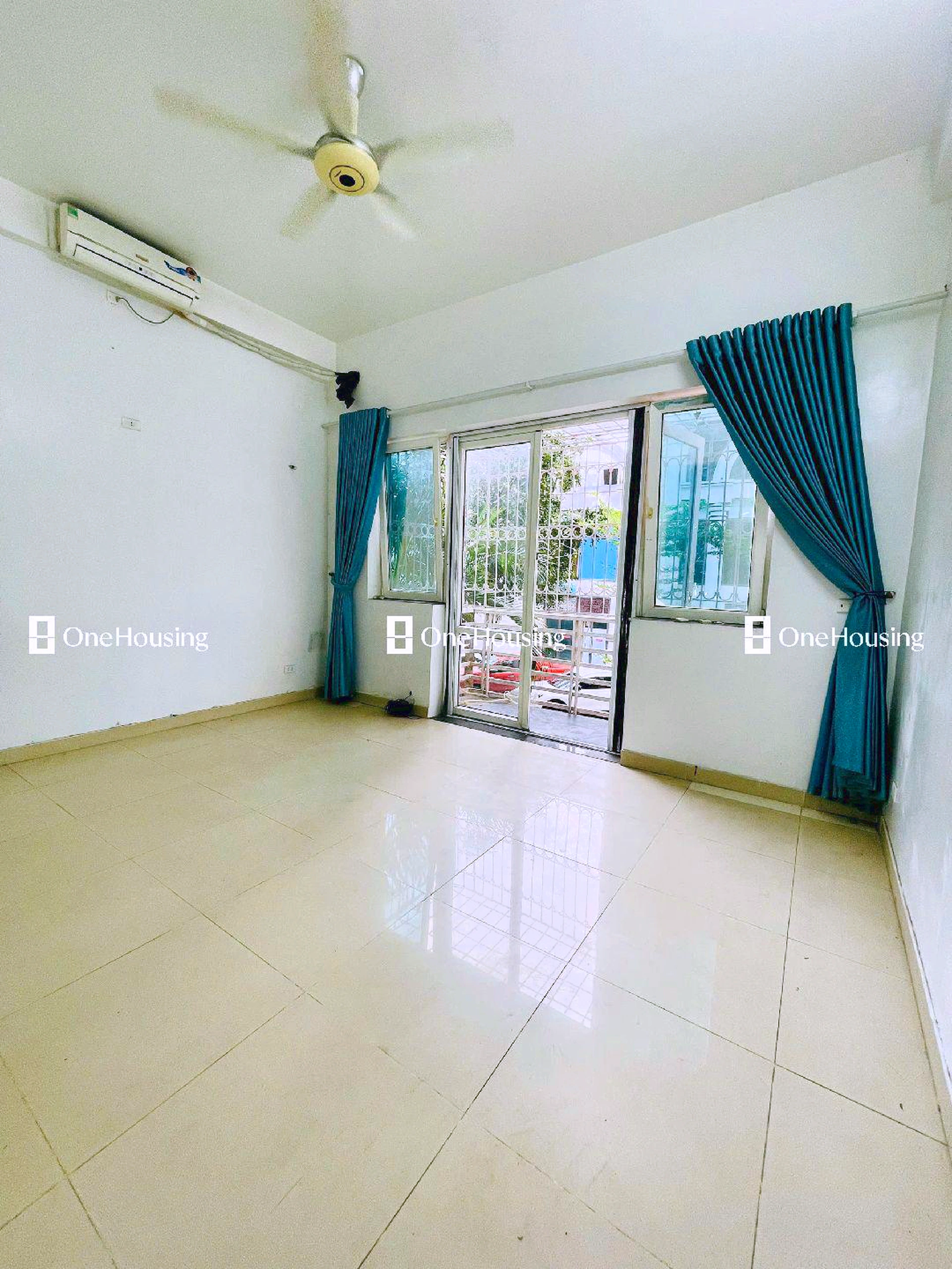 Nhà mặt ngõ cách Nguyễn Cơ Thạch 20m, P. Cầu Diễn, Q. Nam Từ Liêm, TP. Hà Nội