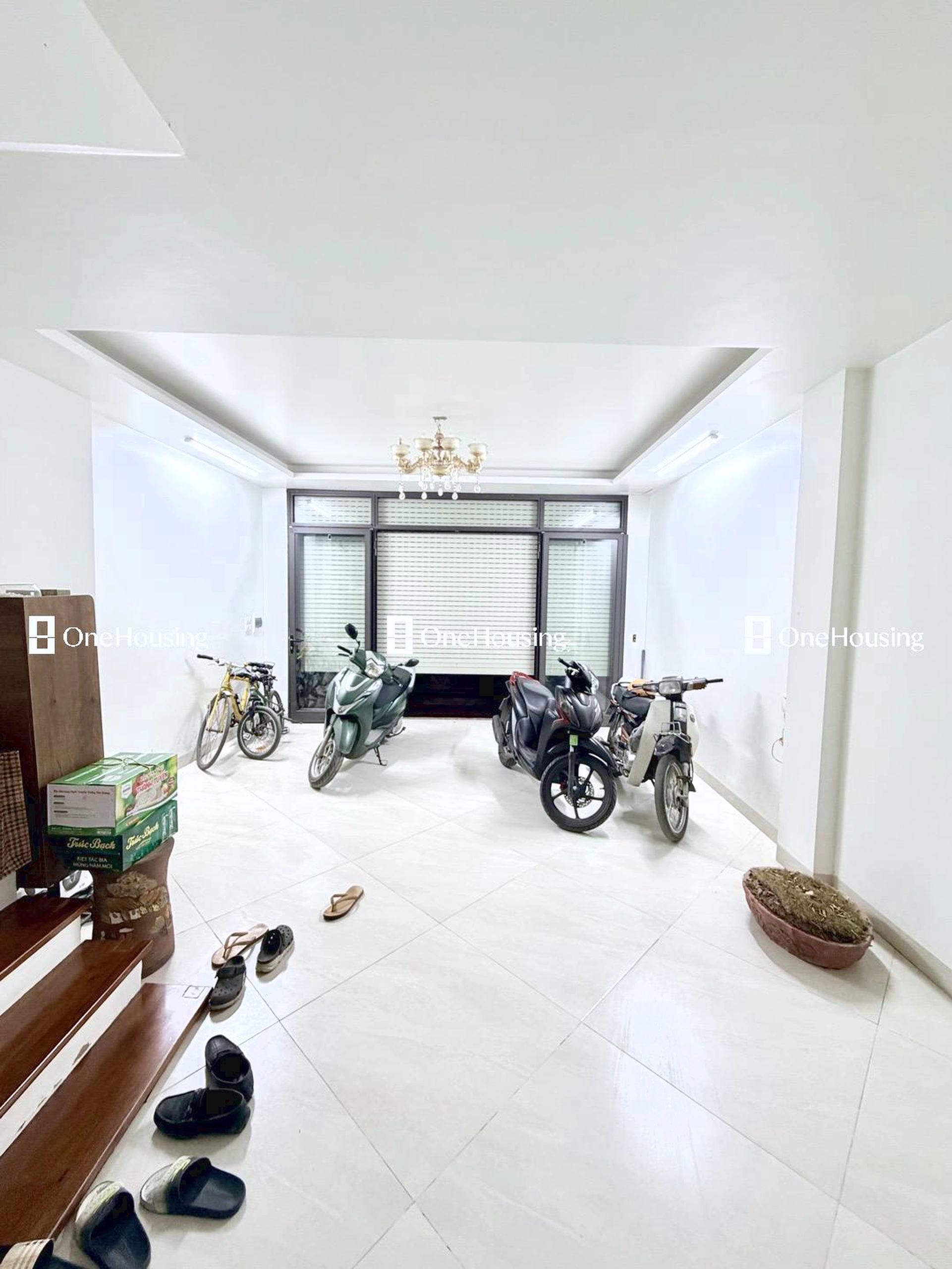 Nhà mặt ngõ cách Lạc Long Quân 70m, P. Nghĩa Đô, Q. Cầu Giấy, TP. Hà Nội