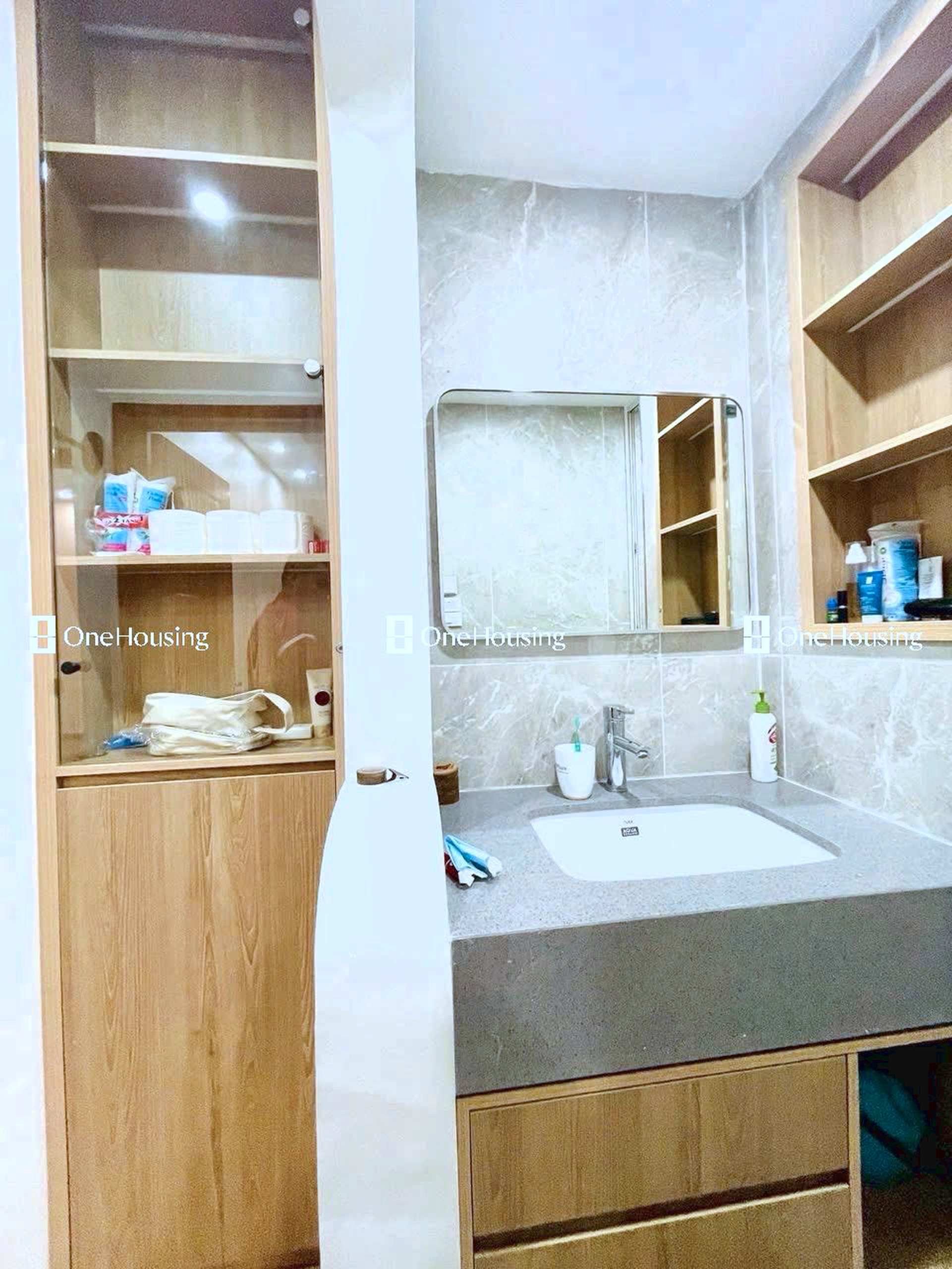 Nhà mặt ngõ cách Lạc Long Quân 70m, P. Nghĩa Đô, Q. Cầu Giấy, TP. Hà Nội