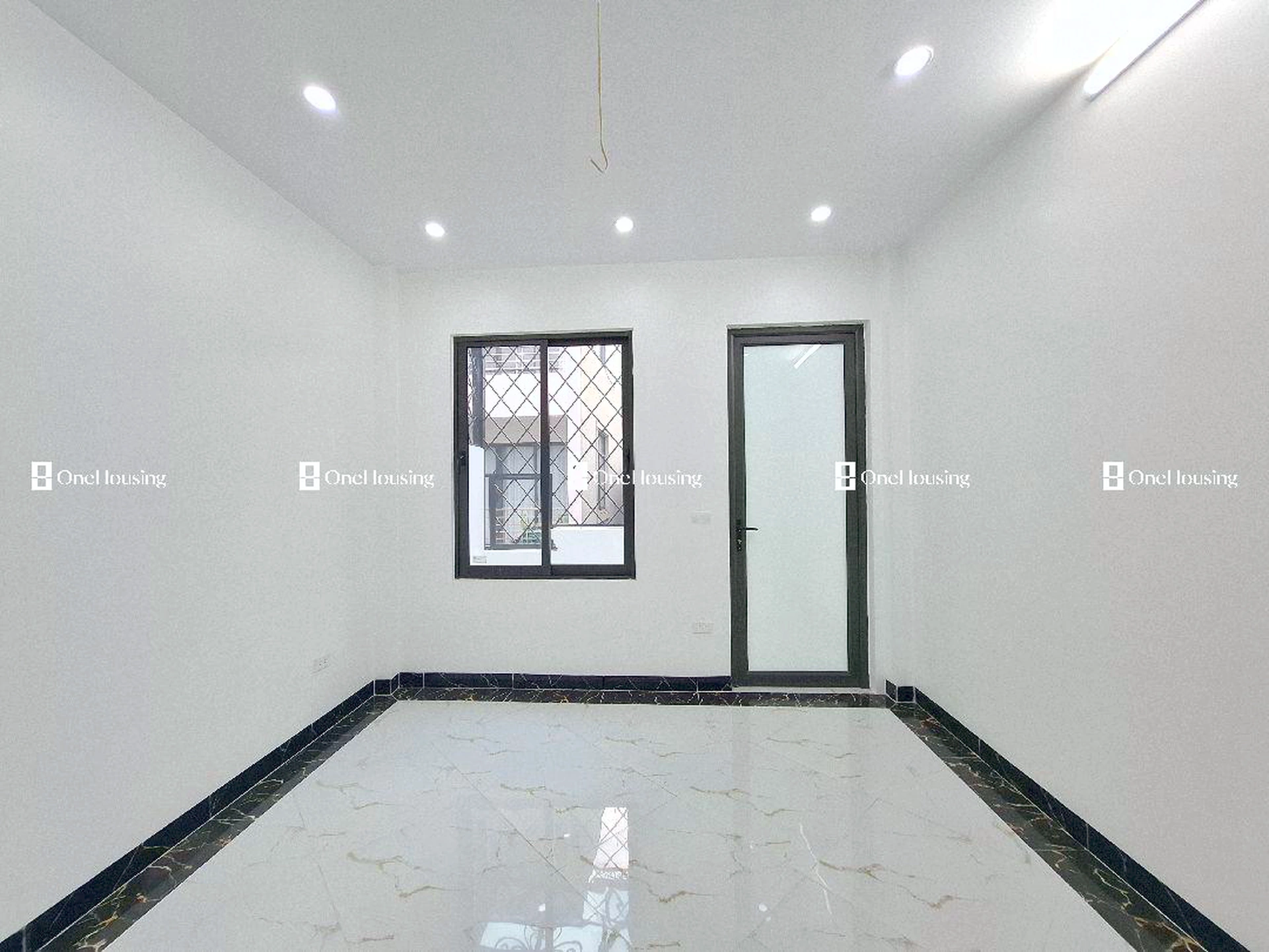 Nhà mặt ngõ cách Âu Cơ (đường gom chân đê) 120m, P. Quảng An, Q. Tây Hồ, TP. Hà Nội