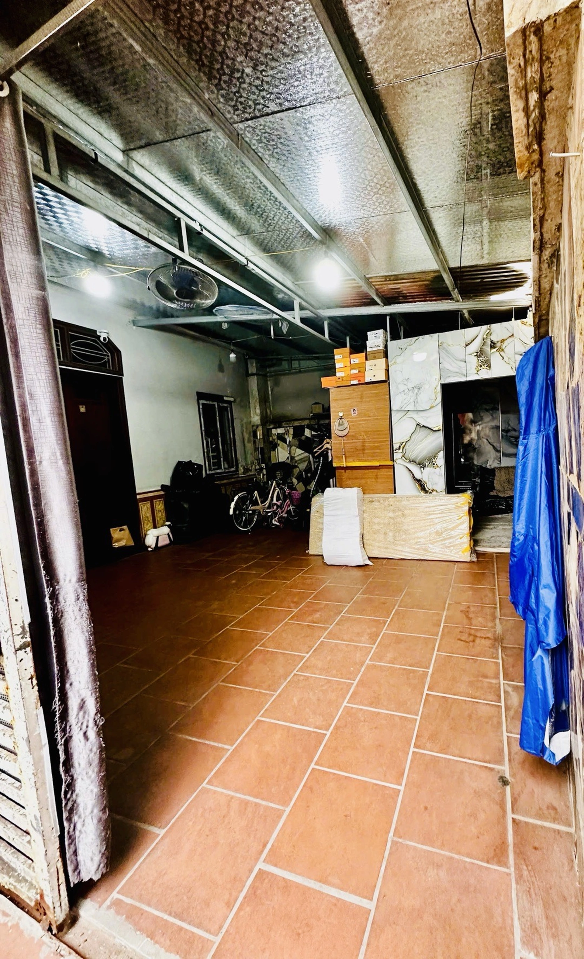 Nhà mặt ngõ cách Nguyễn Văn Linh 40m, P. Phúc Đồng, Q. Long Biên, TP. Hà Nội