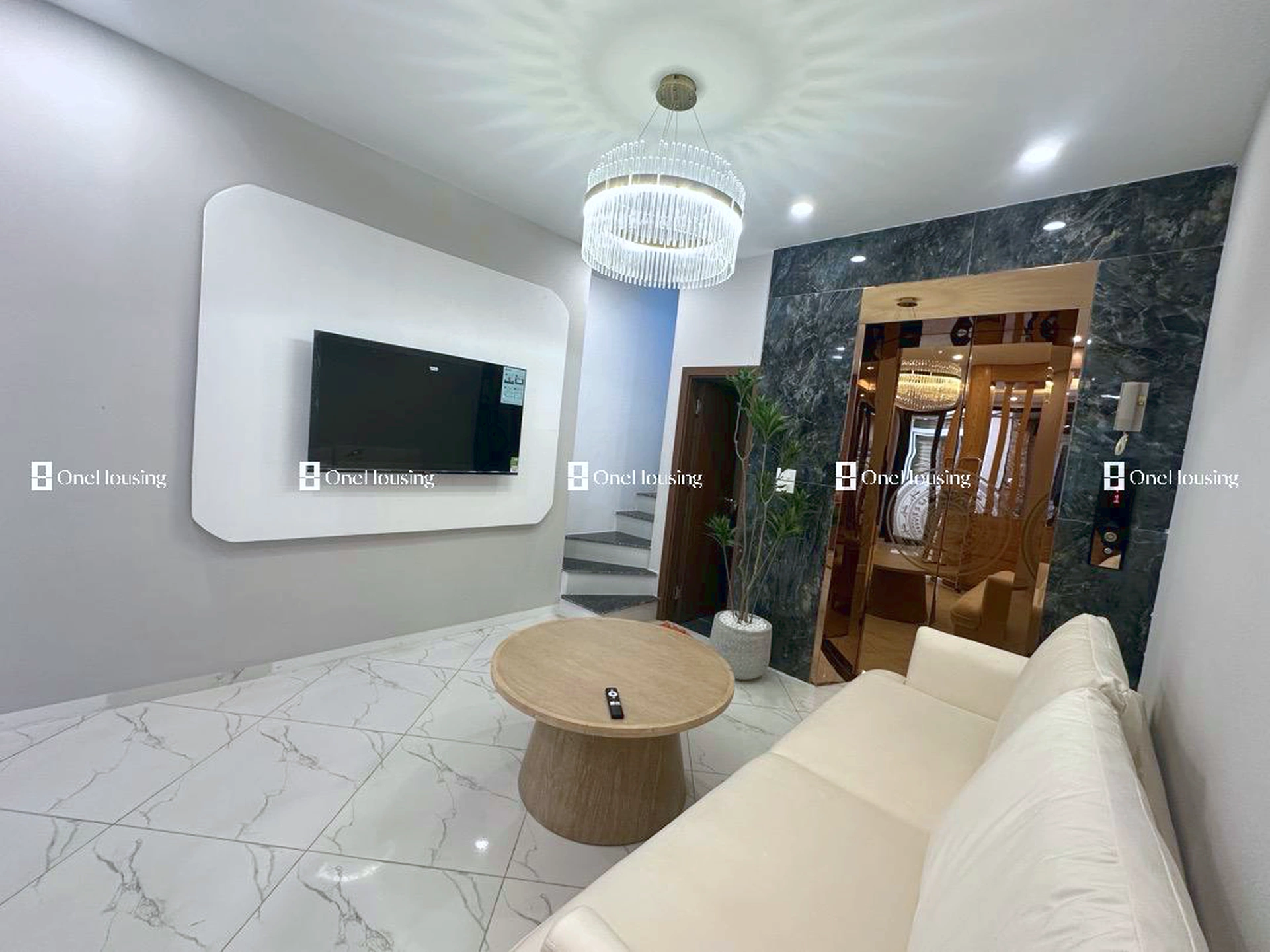 Nhà mặt ngõ cách Nguyễn Văn Linh 150m, P. Thạch Bàn, Q. Long Biên, TP. Hà Nội