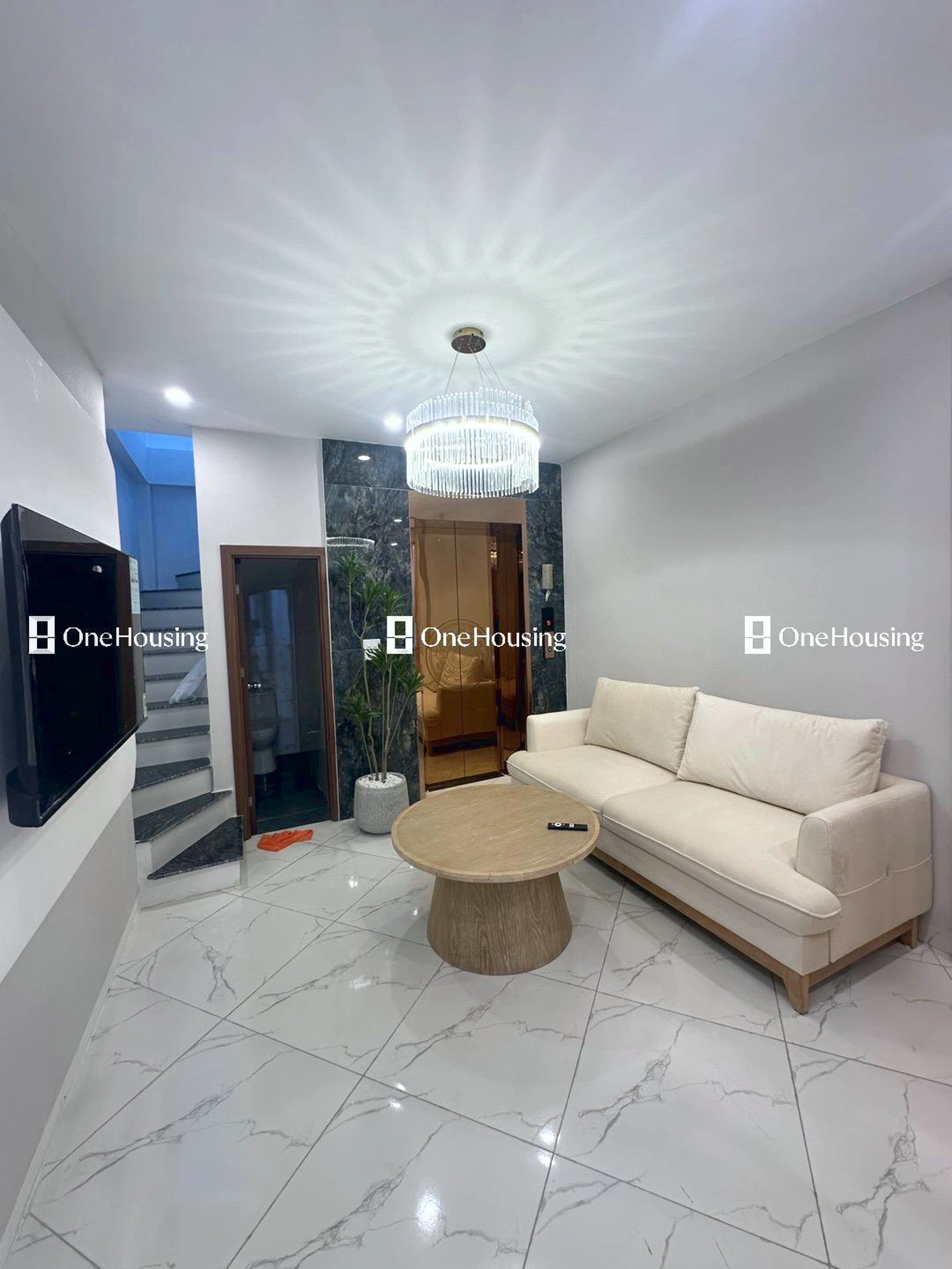 Nhà mặt ngõ cách Nguyễn Văn Linh 150m, P. Thạch Bàn, Q. Long Biên, TP. Hà Nội