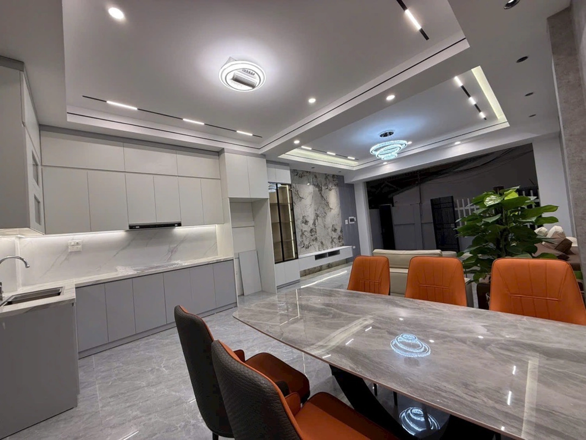 Nhà mặt ngõ cách Ngọc Thụy (mặt đê và đường gom chân đê) 50m, P. Ngọc Thụy, Q. Long Biên, TP. Hà Nội