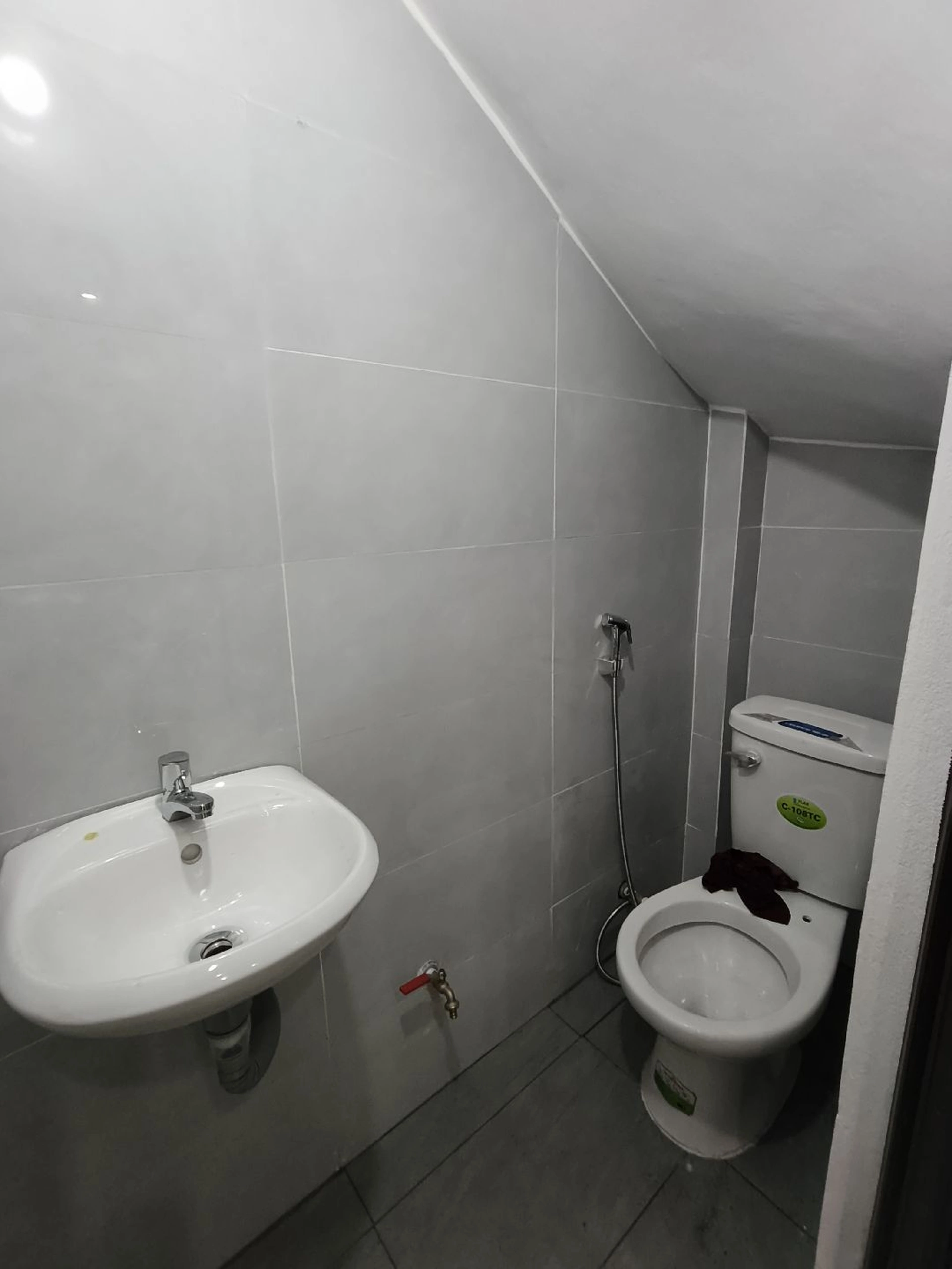 Nhà mặt ngõ cách Đường Hà Huy Tập 300m, TT. Yên Viên, H. Gia Lâm, TP. Hà Nội