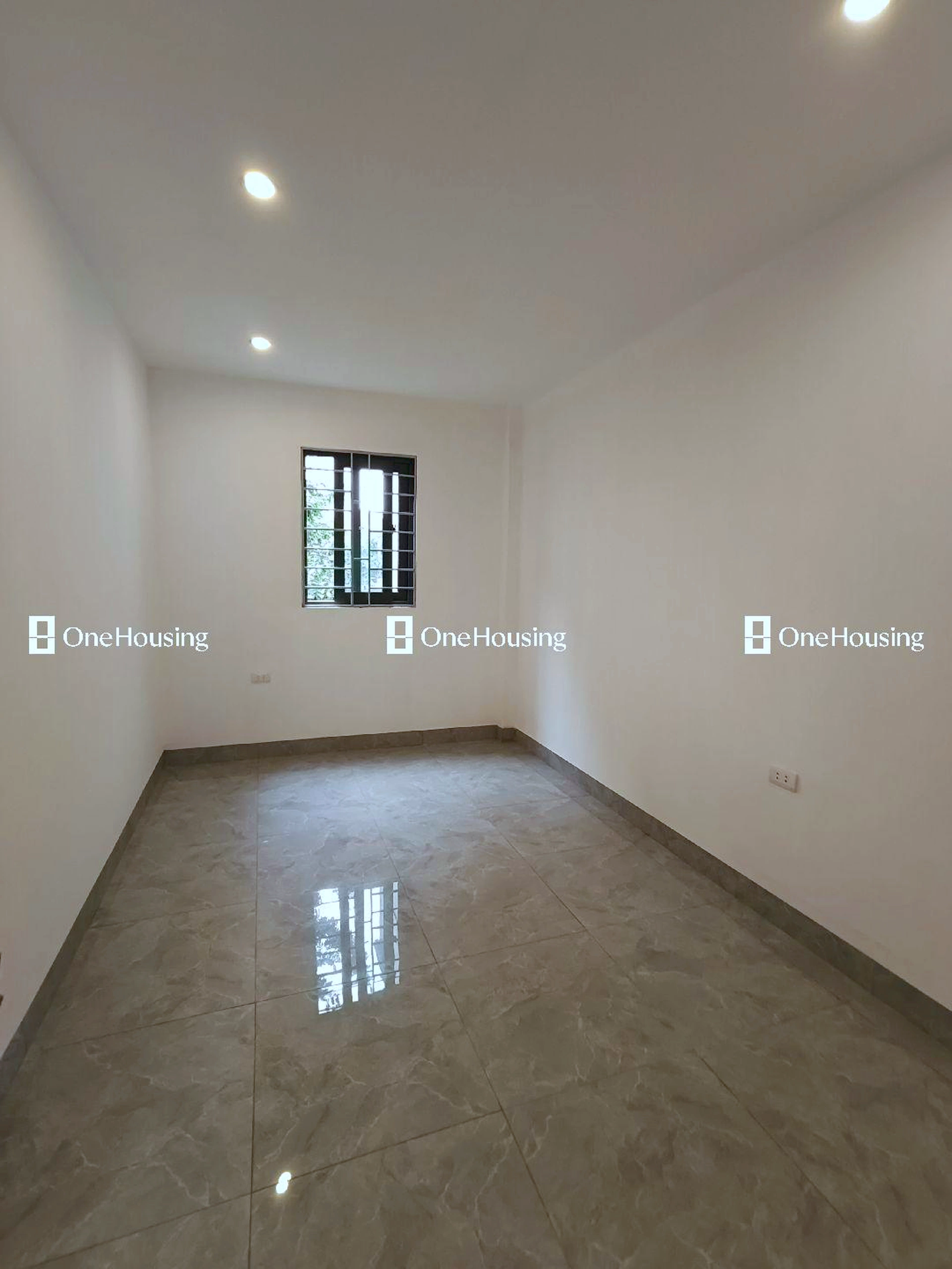 Nhà mặt ngõ cách Đường Hà Huy Tập 300m, TT. Yên Viên, H. Gia Lâm, TP. Hà Nội