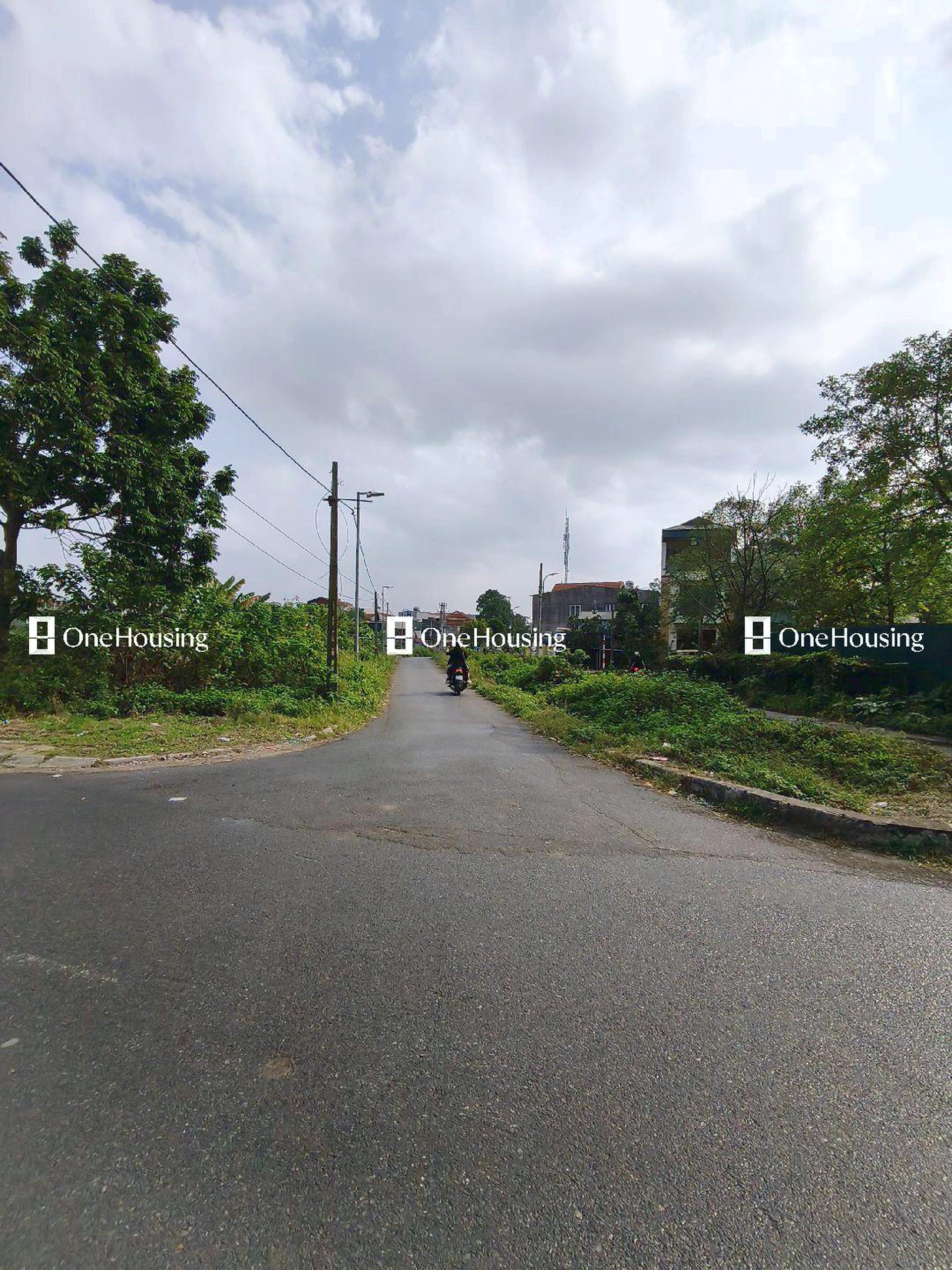 Nhà mặt ngõ cách Đường Hà Huy Tập 300m, TT. Yên Viên, H. Gia Lâm, TP. Hà Nội