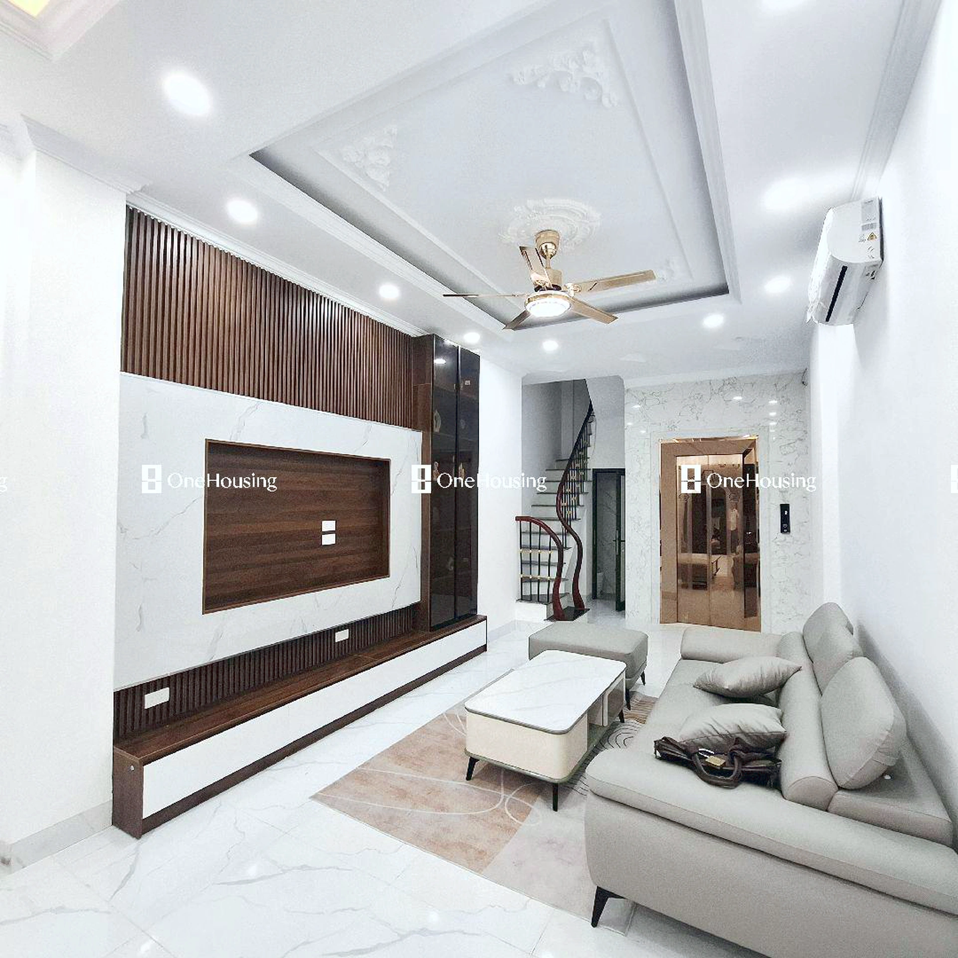 Nhà mặt ngõ cách Tôn Đức Thắng 10m, P. Văn Miếu, Q. Đống Đa, TP. Hà Nội