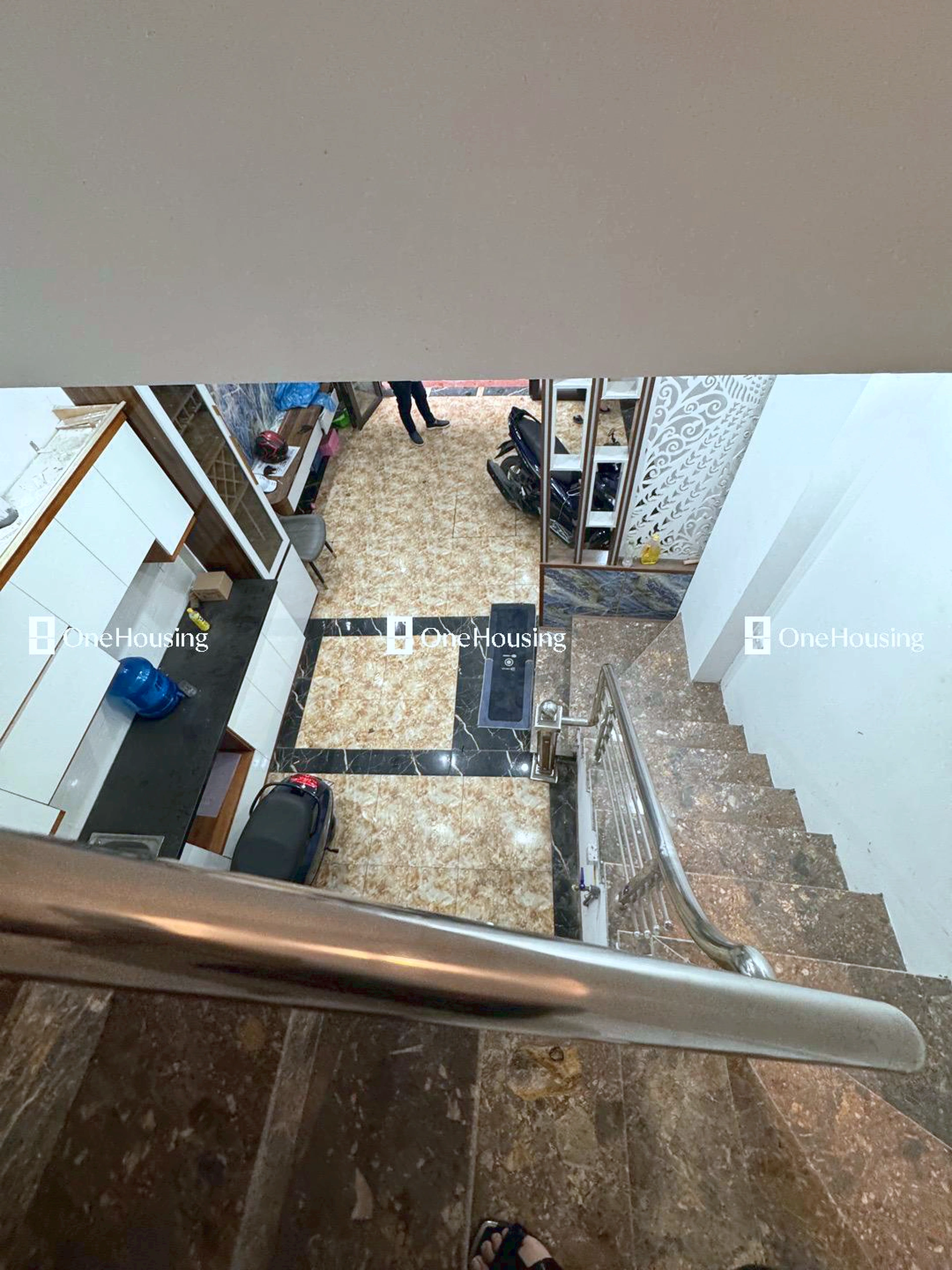 Nhà mặt ngõ cách Nguyễn Văn Linh 200m, P. Thạch Bàn, Q. Long Biên, TP. Hà Nội