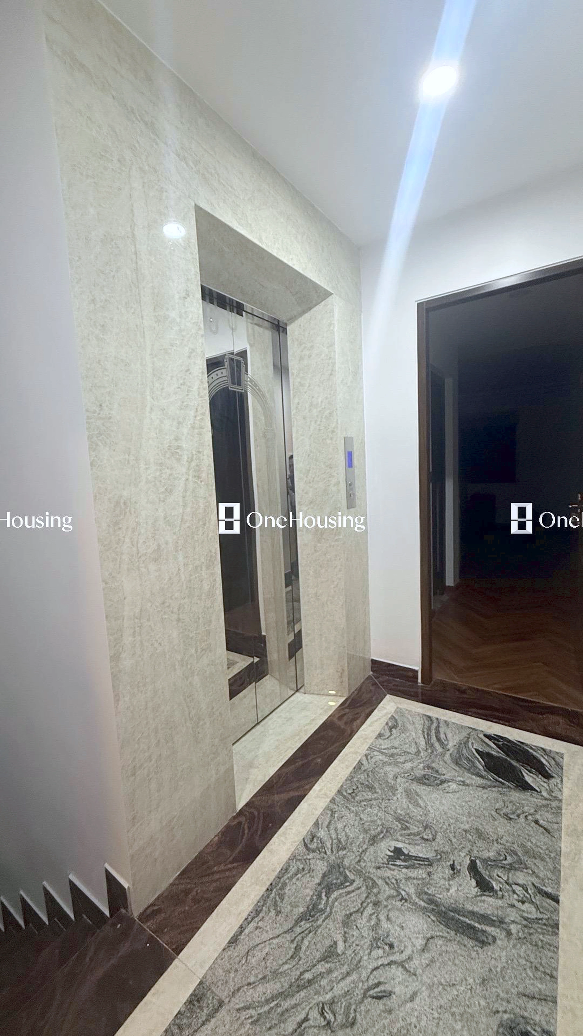 Nhà mặt ngõ cách Nguyễn Văn Cừ 10m, P. Bồ Đề, Q. Long Biên, TP. Hà Nội