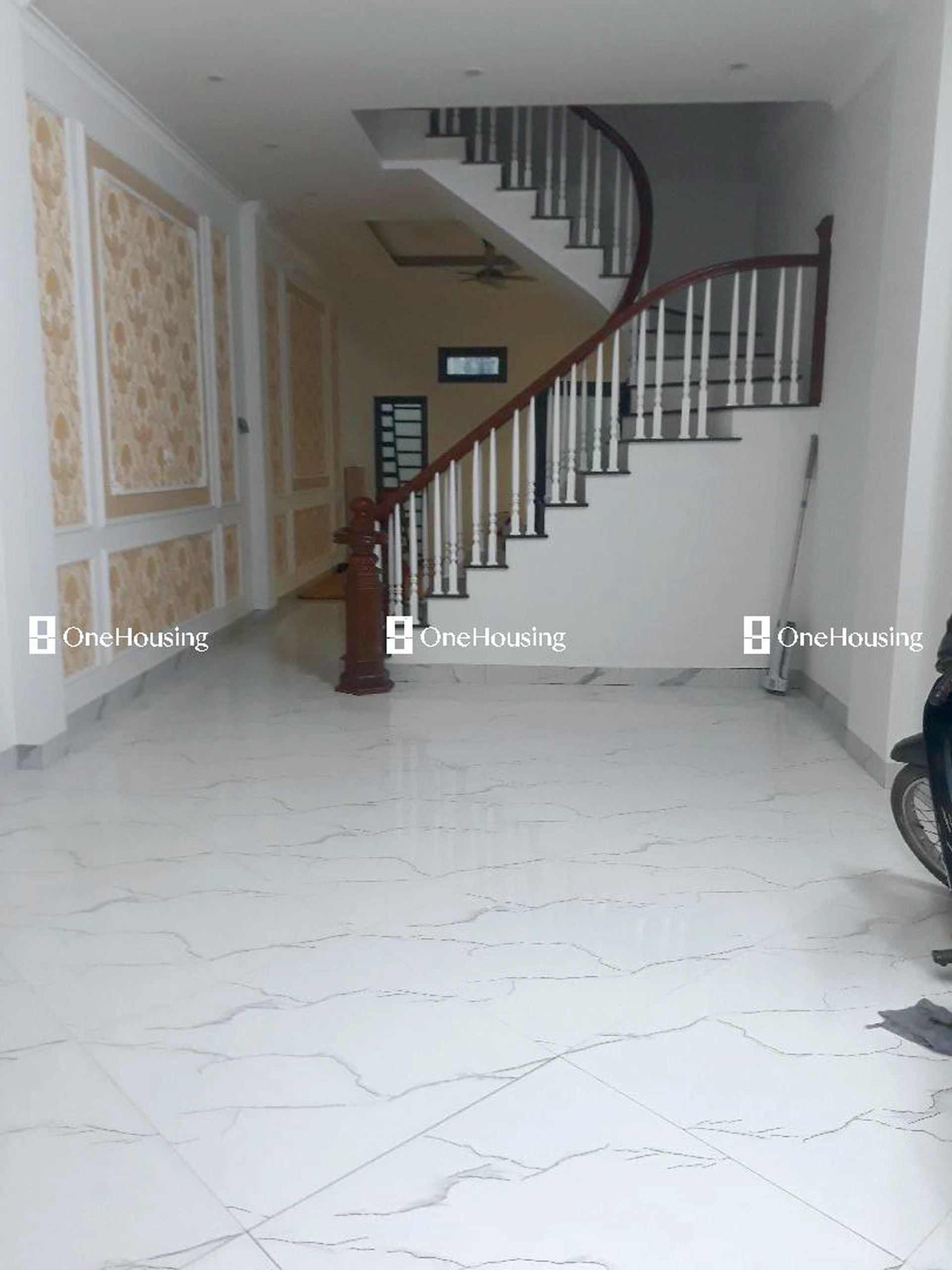 Nhà mặt ngõ cách Chu Huy Mân 200m, P. Phúc Đồng, Q. Long Biên, TP. Hà Nội