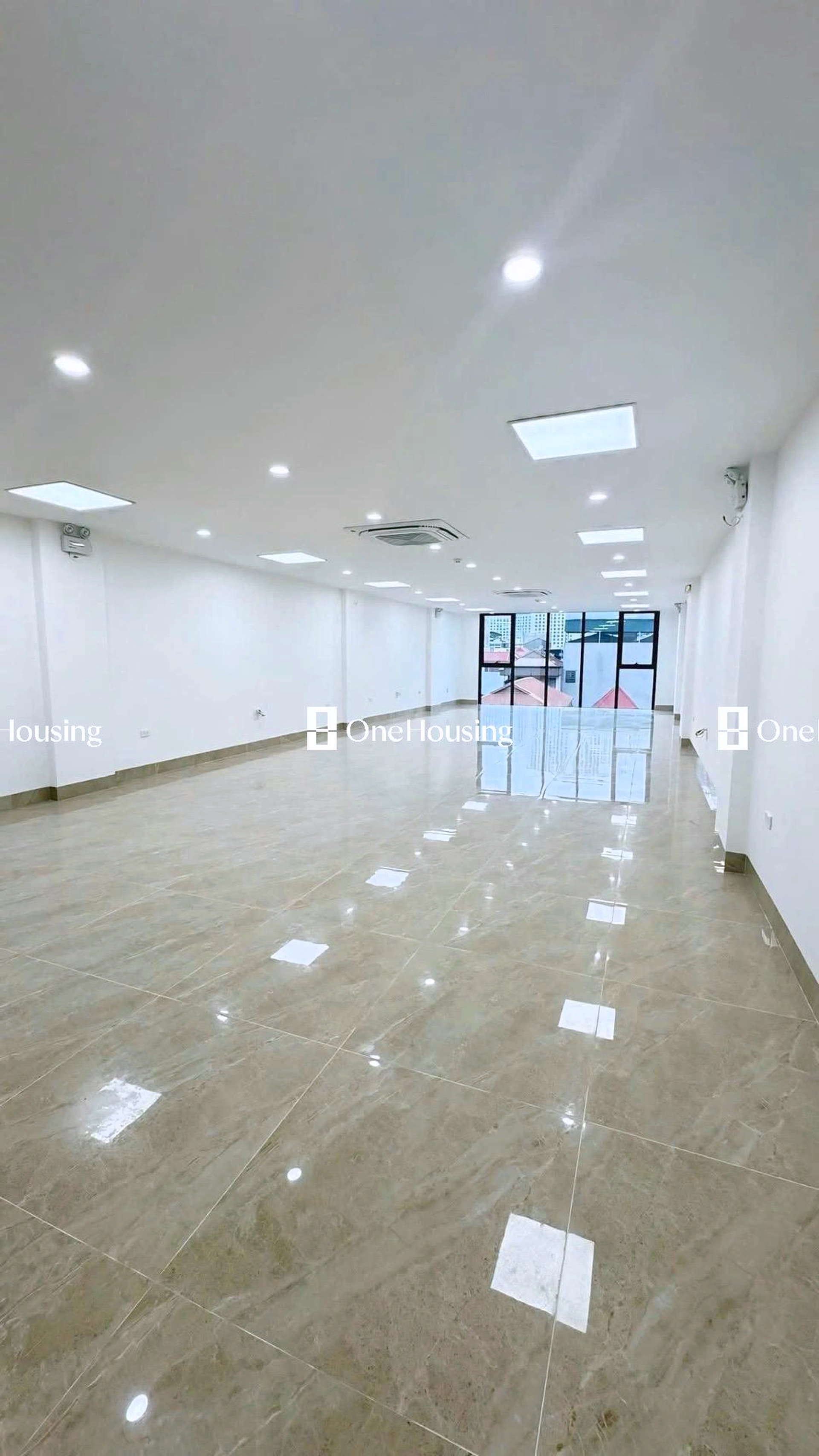 Nhà mặt phố Tô Vĩnh Diện, P. Khương Đình, Q. Thanh Xuân, TP. Hà Nội