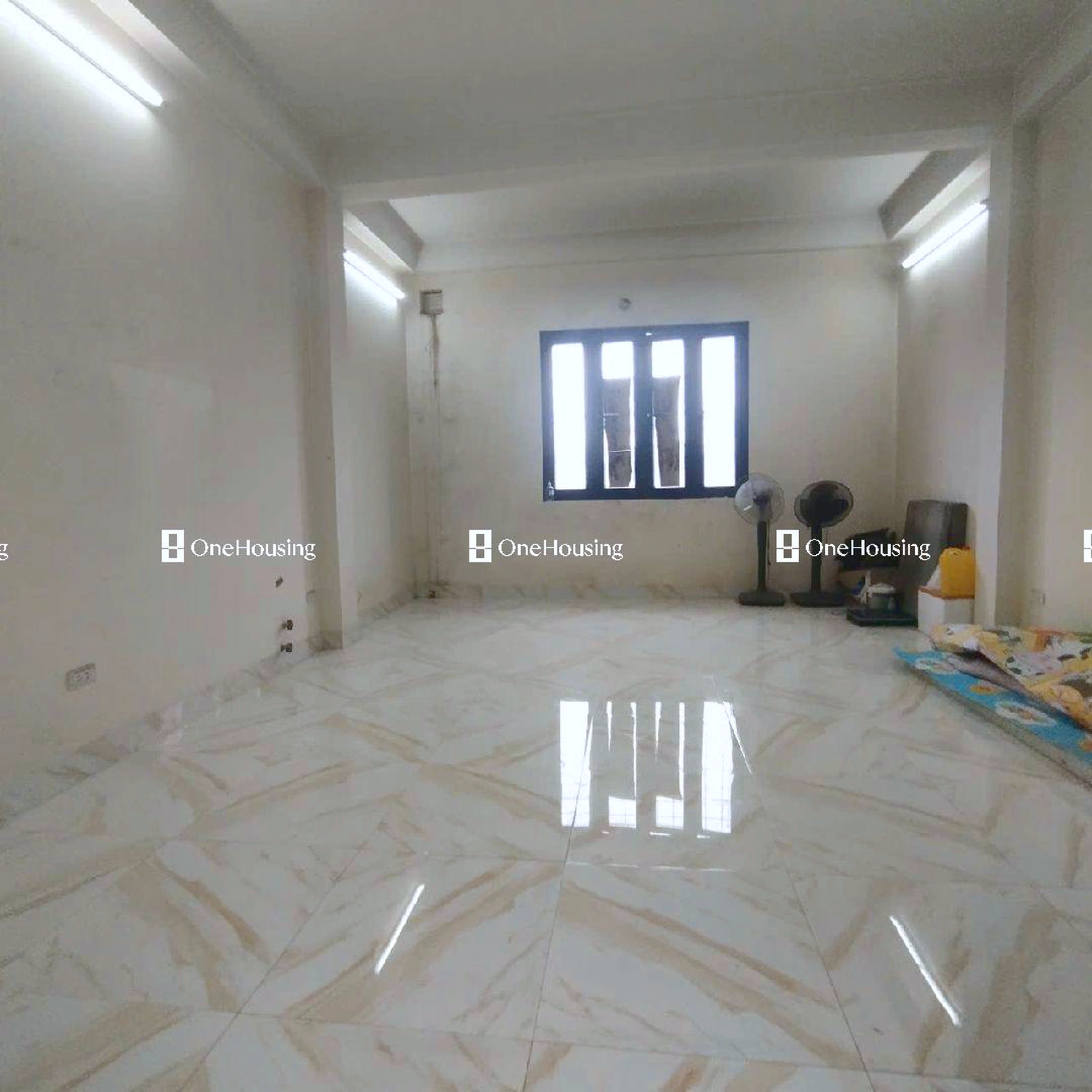 Nhà mặt phố Trung Thư, P. Trung Văn, Q. Nam Từ Liêm, TP. Hà Nội