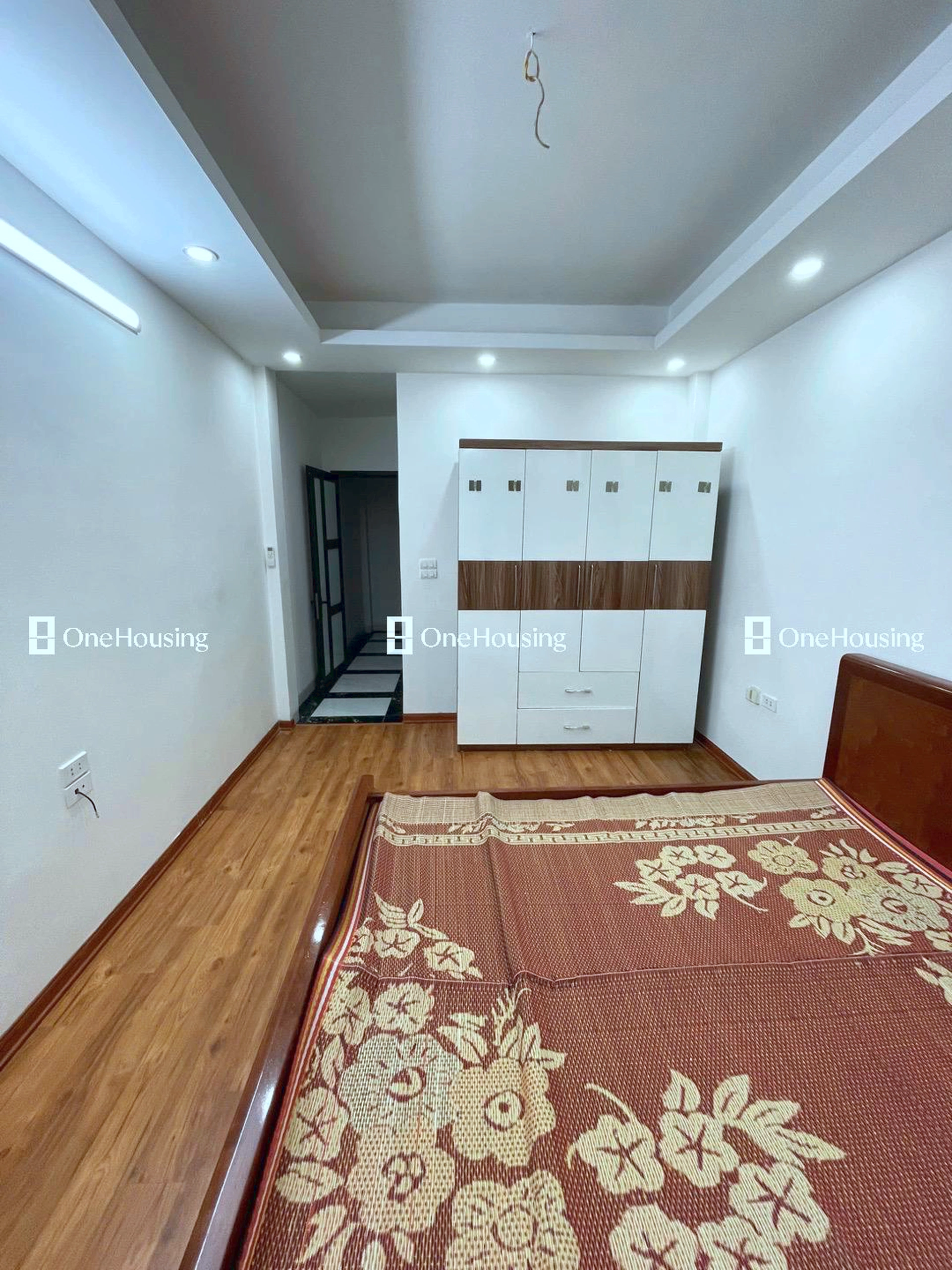 Nhà mặt ngõ cách An Dương Vương (đường gom chân đê) 30m, P. Phú Thượng, Q. Tây Hồ, TP. Hà Nội