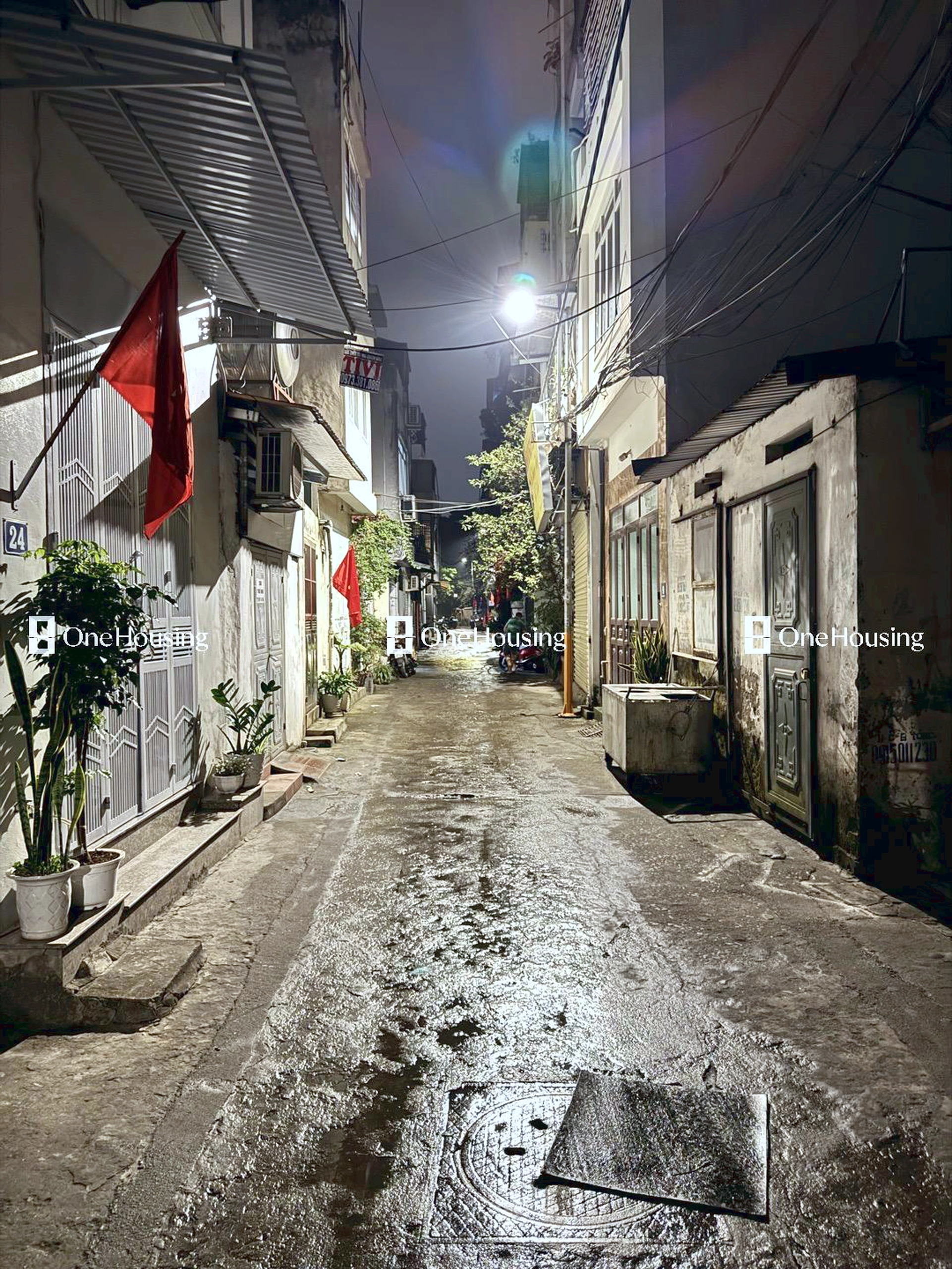 Nhà mặt ngõ cách Ngô Gia Tự 100m, P. Việt Hưng, Q. Long Biên, TP. Hà Nội