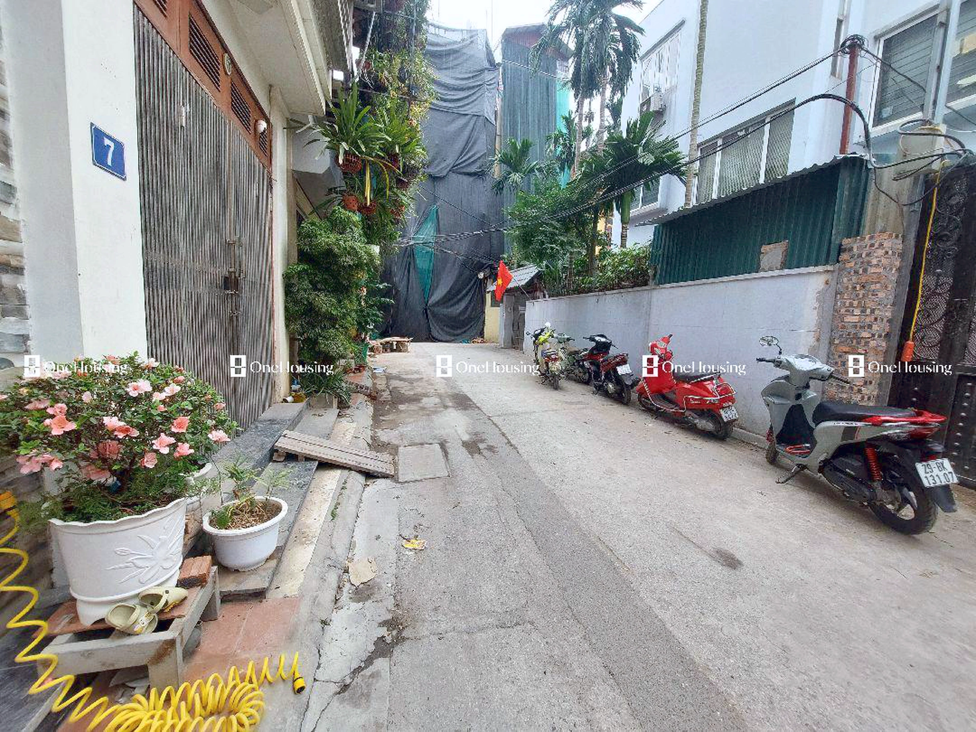 Đất nền cách Ngọc Thụy (mặt đê và đường gom chân đê) 50m, P. Ngọc Thụy, Q. Long Biên, TP. Hà Nội