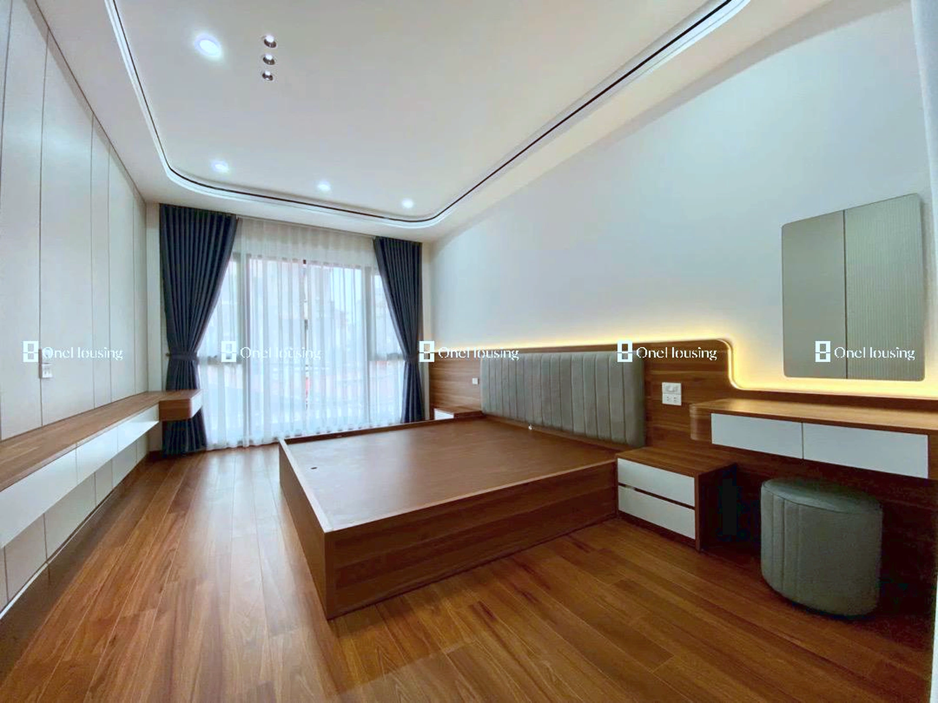 Nhà mặt ngõ cách Thượng Thanh 100m, P. Việt Hưng, Q. Long Biên, TP. Hà Nội